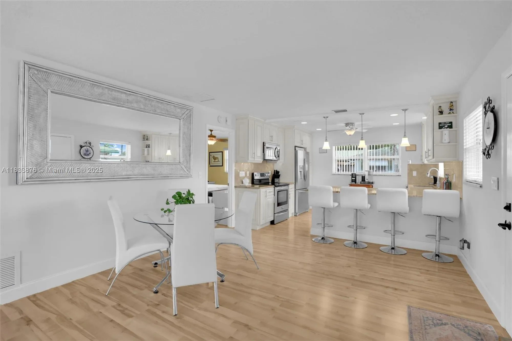 Property Slideshow image 10 of 29 | 841 meadowlark ln, Delray Beach, FL, 33445