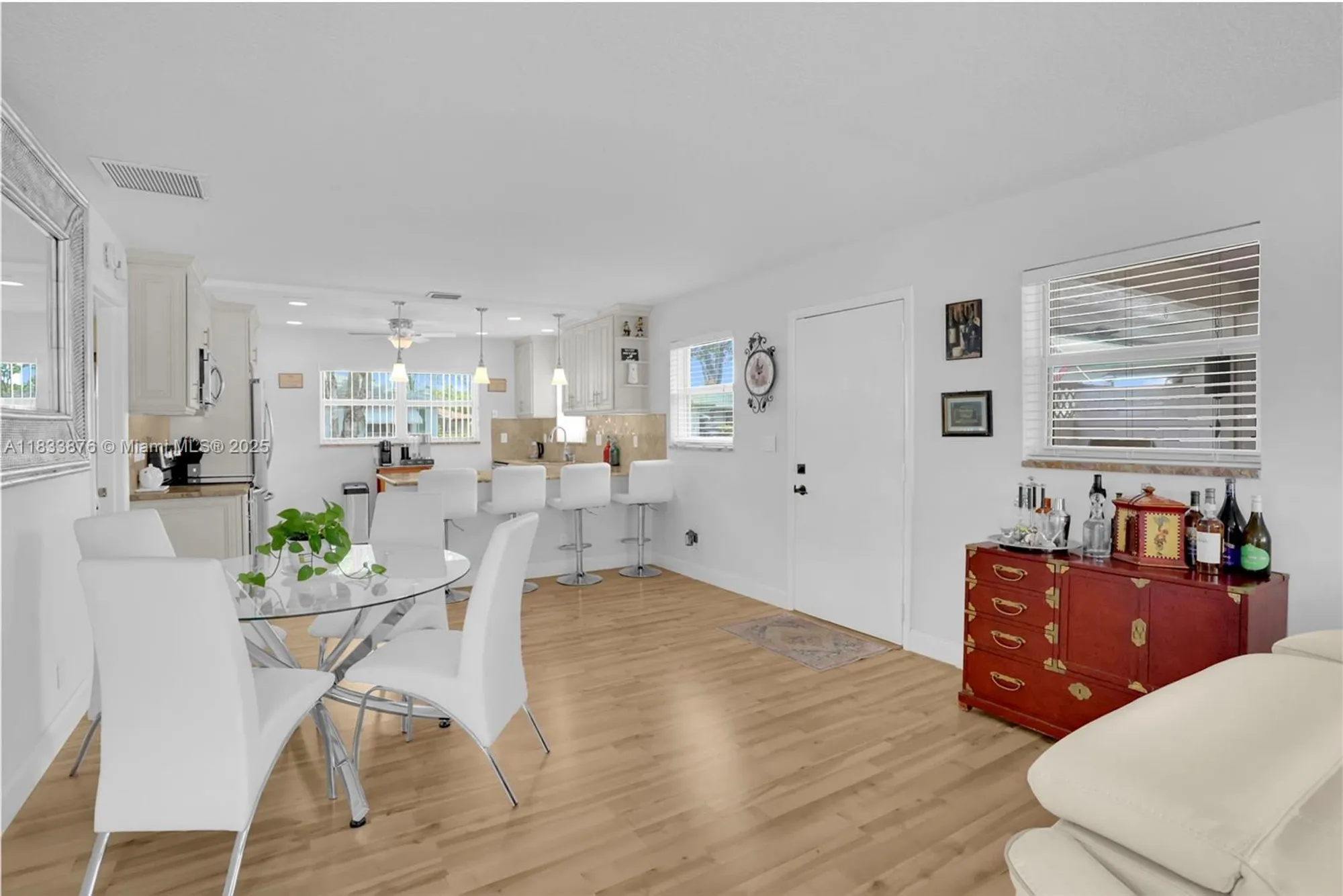 Property Slideshow image 20 of 29 | 841 meadowlark ln, Delray Beach, FL, 33445