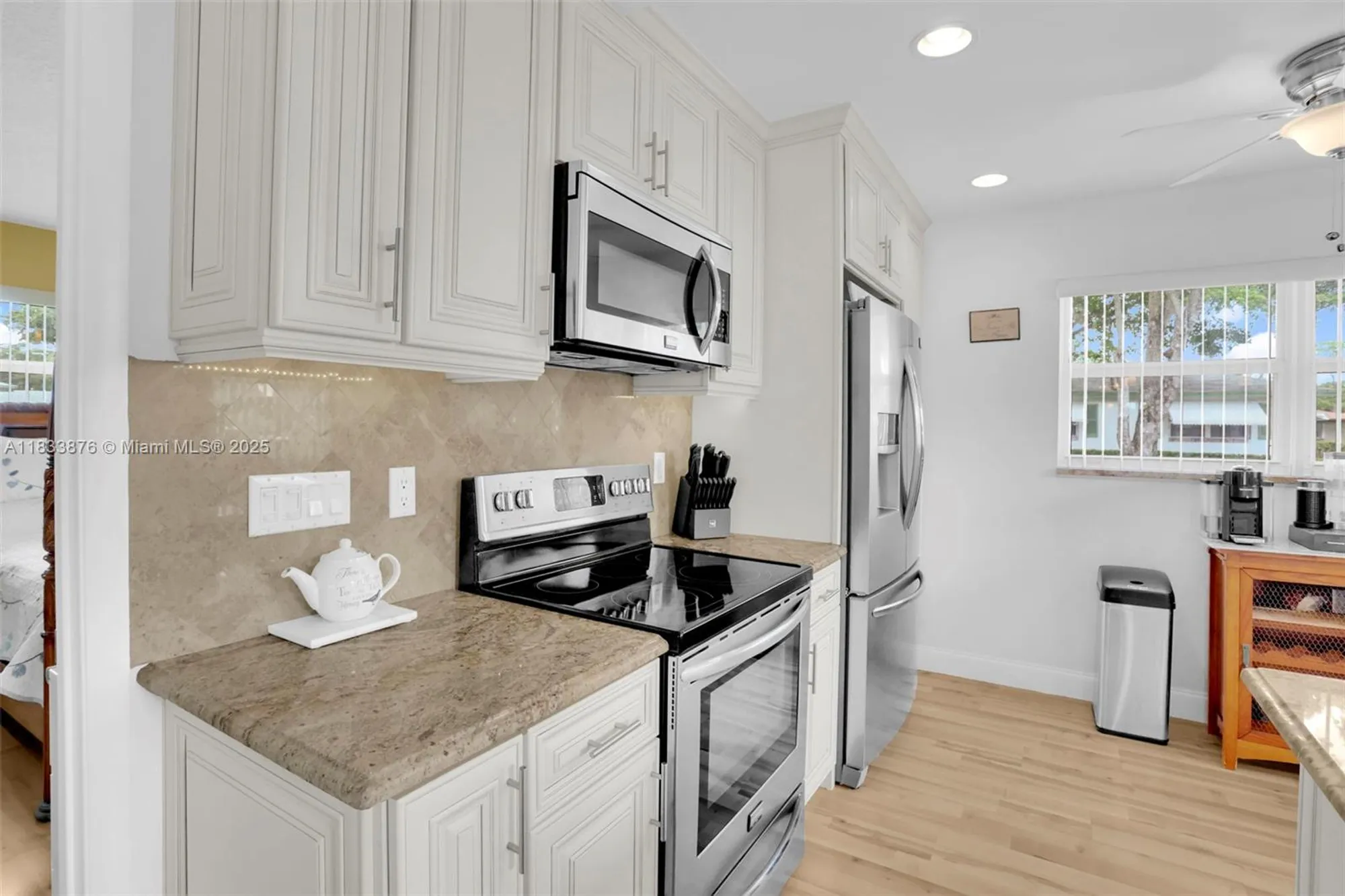 Property Slideshow image 5 of 29 | 841 meadowlark ln, Delray Beach, FL, 33445