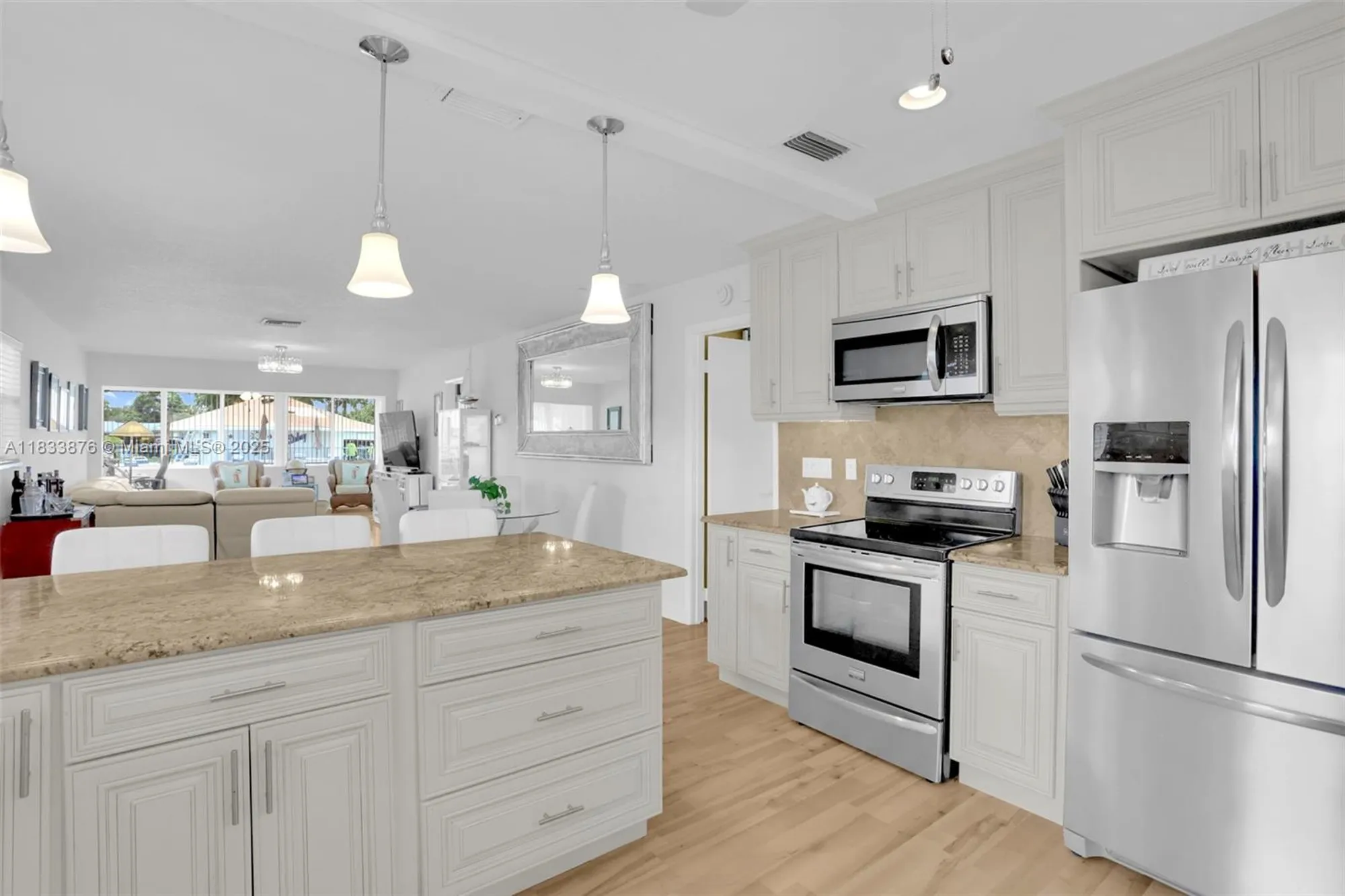 Property Slideshow image 8 of 29 | 841 meadowlark ln, Delray Beach, FL, 33445