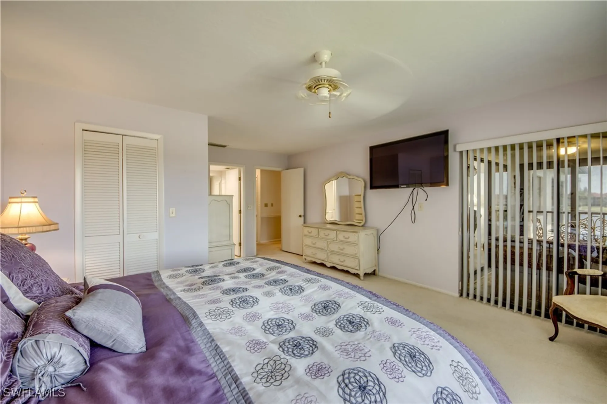 Property Slideshow image 12 of 24 | 11060 caravel cir 309, Fort Myers, FL, 33908