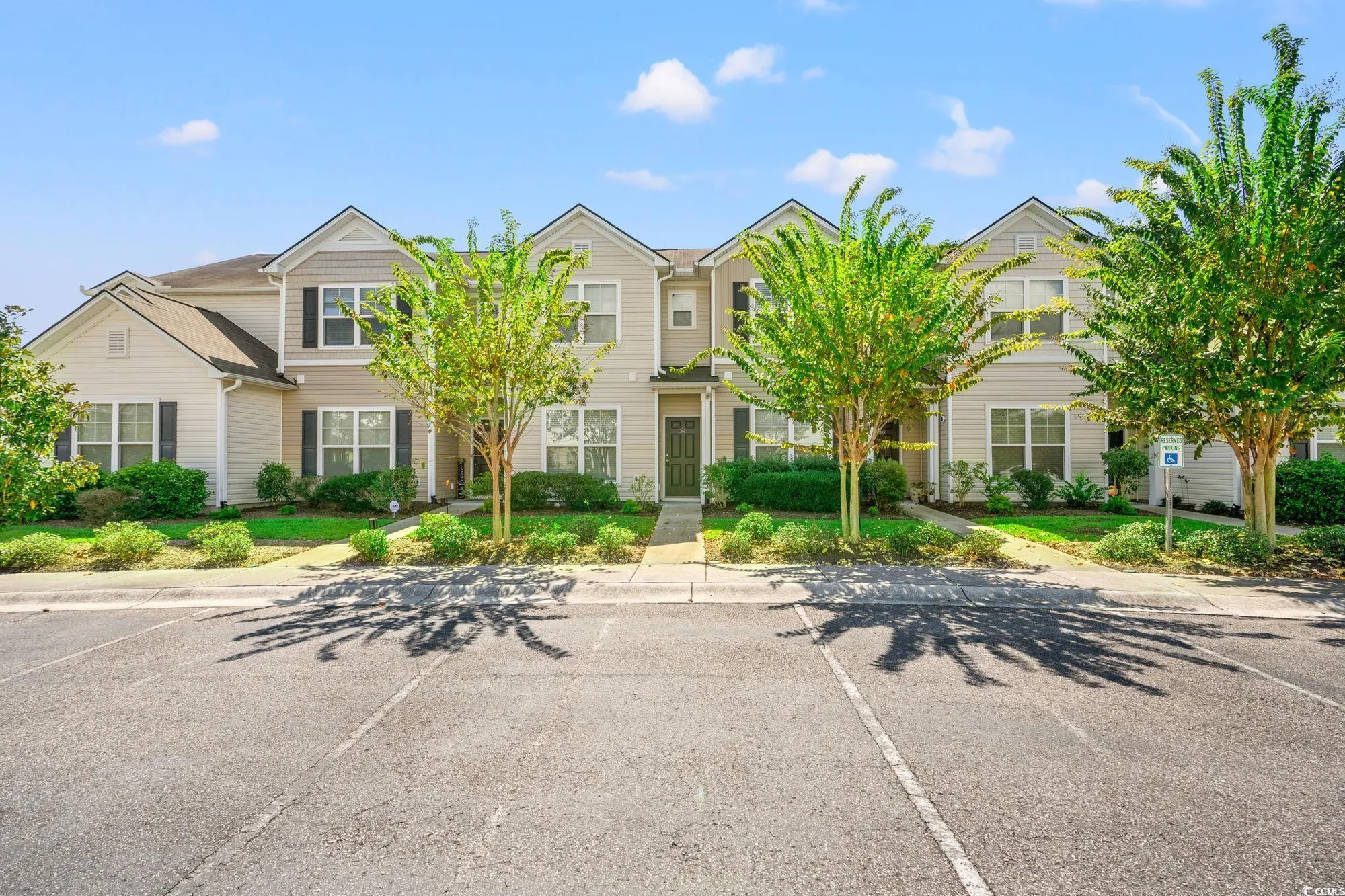 Property Slideshow image 2 of 29 | 261 castle dr # 261, Myrtle Beach, SC, 29579