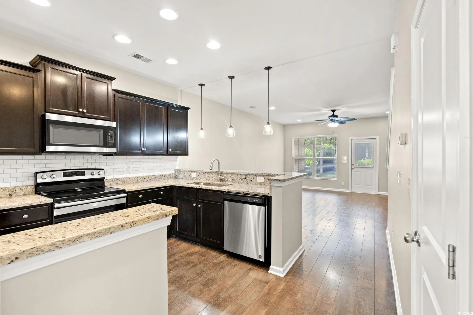 Property Slideshow image 6 of 29 | 261 castle dr # 261, Myrtle Beach, SC, 29579