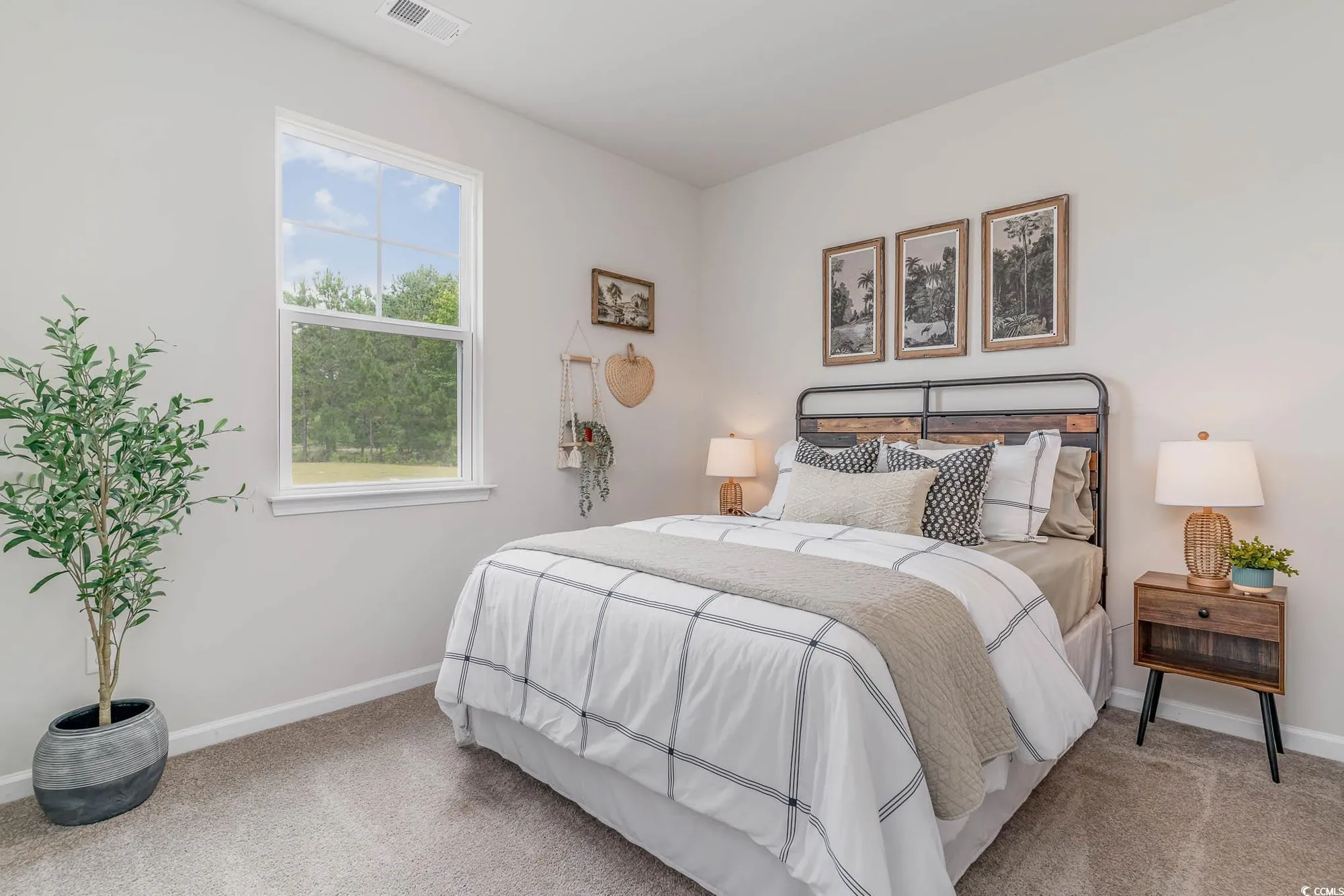 Property Slideshow image 16 of 20 | 526 sagebrush st, Myrtle Beach, SC, 29588