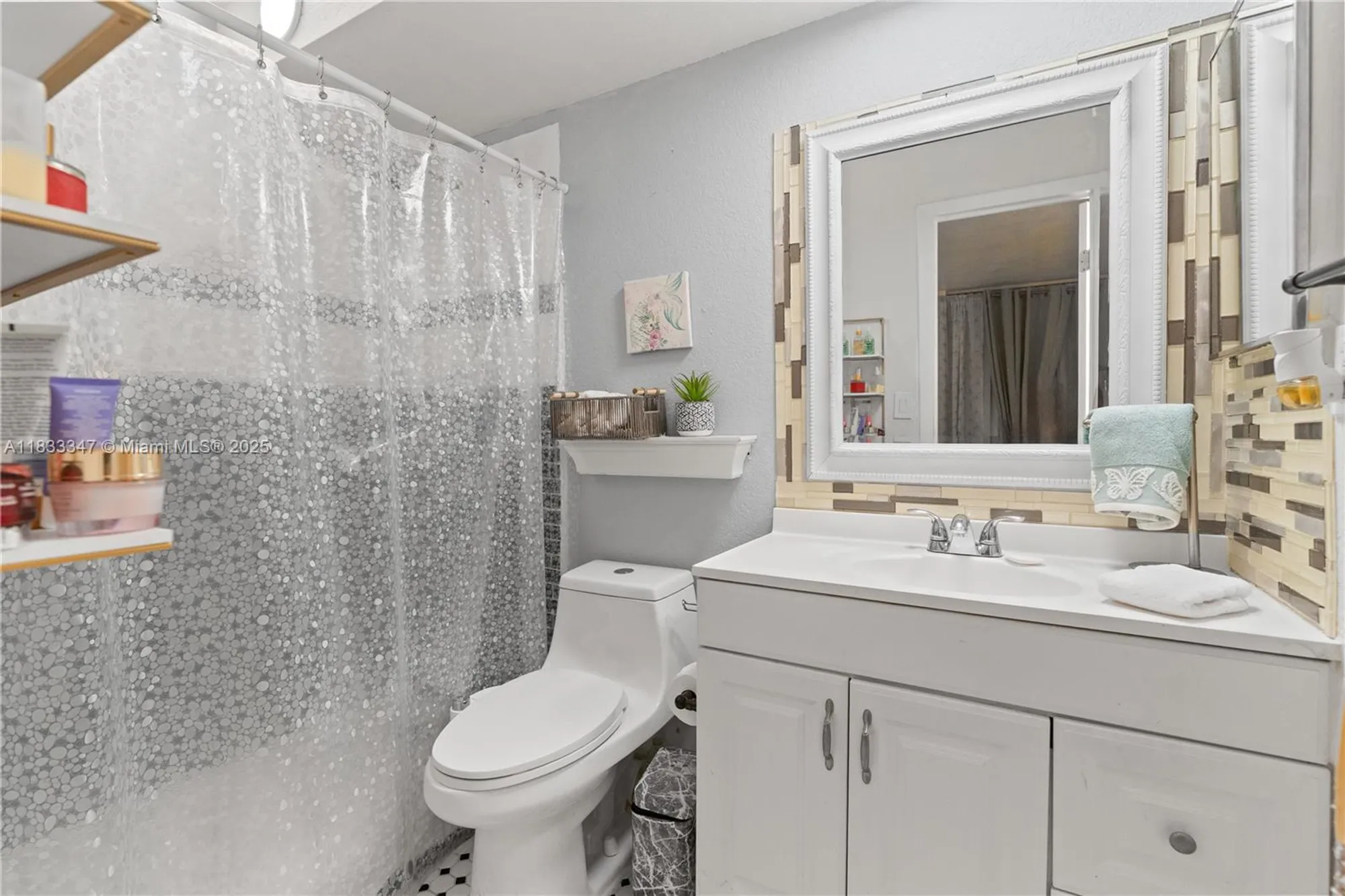 Property Slideshow image 13 of 28 | 8150 w mcnab rd apt 104, Tamarac, FL, 33321