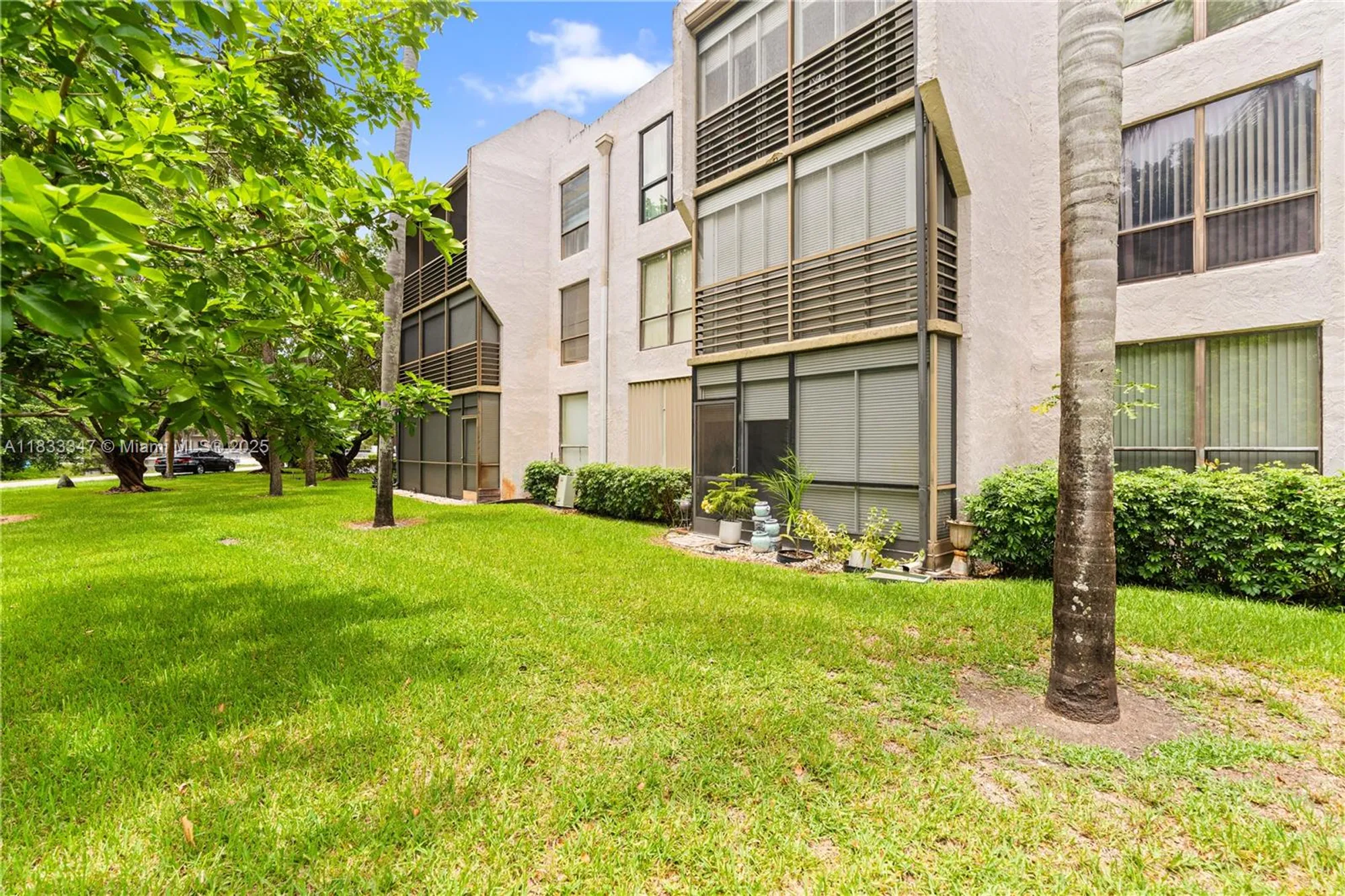 Property Slideshow image 26 of 28 | 8150 w mcnab rd apt 104, Tamarac, FL, 33321