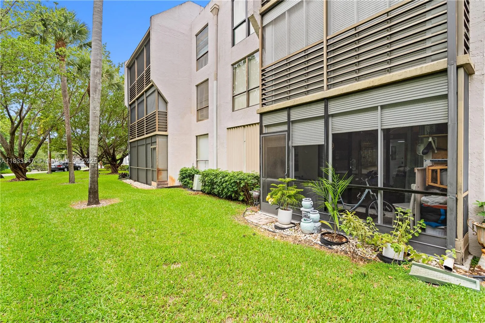 Property Slideshow image 20 of 28 | 8150 w mcnab rd apt 104, Tamarac, FL, 33321