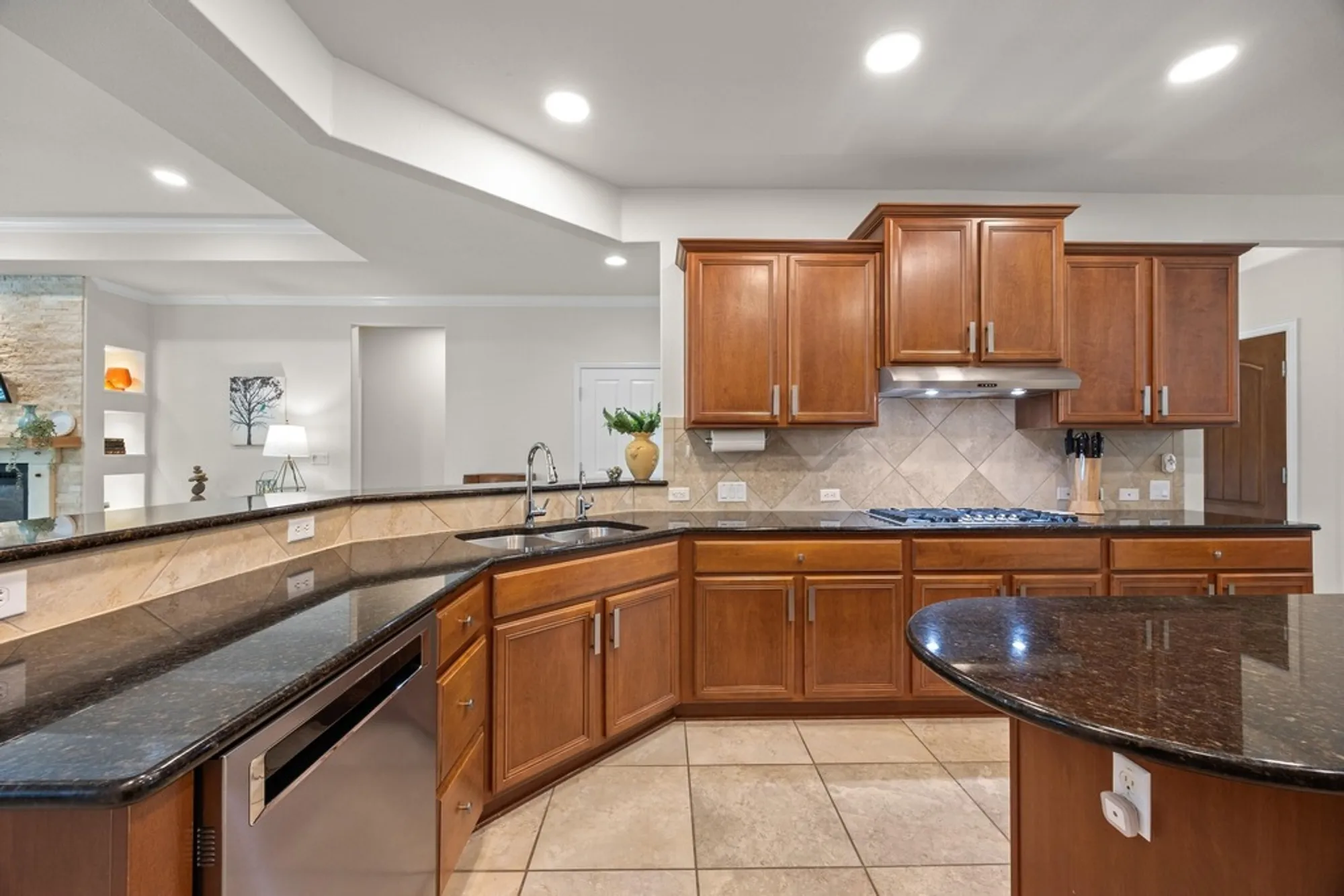 Property Slideshow image 5 of 36 | 310 pipe creek ln, Georgetown, TX, 78633