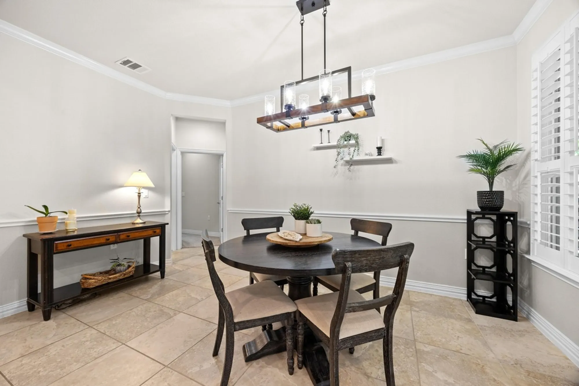 Property Slideshow image 9 of 36 | 310 pipe creek ln, Georgetown, TX, 78633