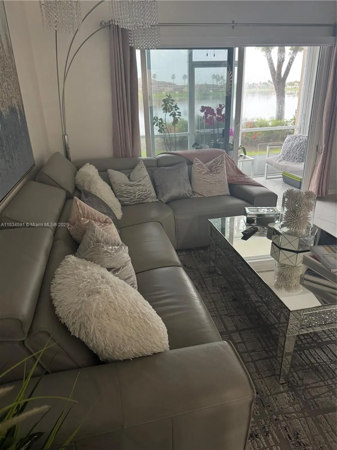 Property Slideshow image 13 of 28 | 13355 sw 16th ct 105e, Pembroke Pines, FL, 33027