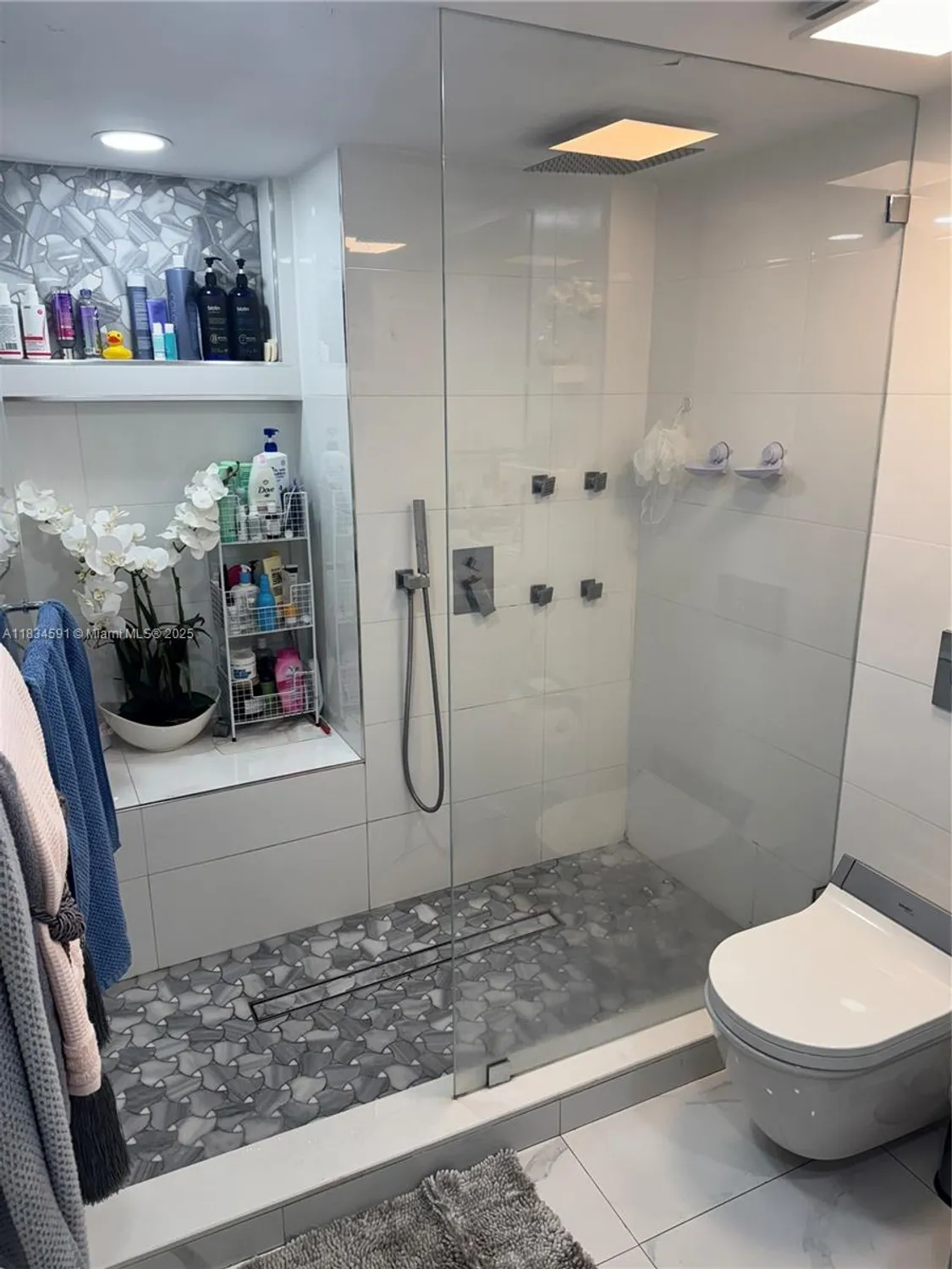 Property Slideshow image 23 of 28 | 13355 sw 16th ct 105e, Pembroke Pines, FL, 33027