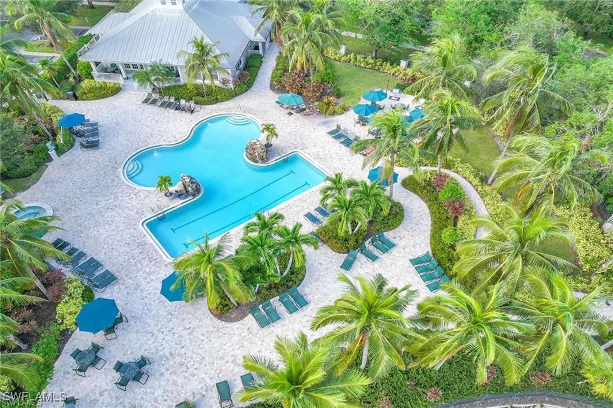 Property Slideshow image 16 of 30 | 7880 mahogany run ln 1614, Naples, FL, 34113