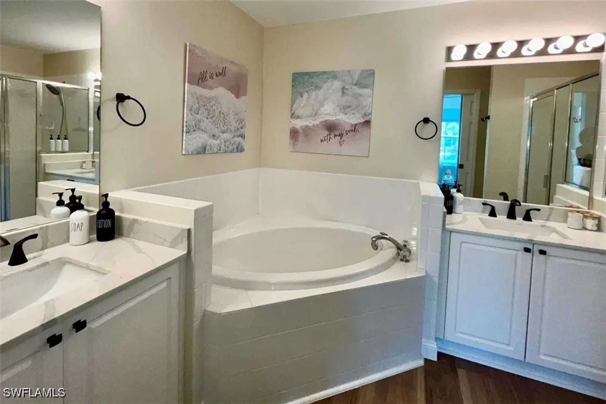 Property Slideshow image 13 of 30 | 7880 mahogany run ln 1614, Naples, FL, 34113