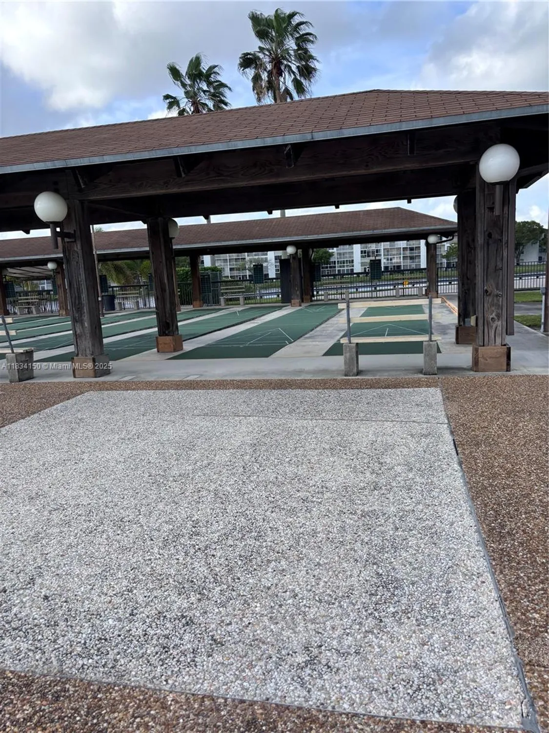 Property Slideshow image 8 of 23 | 1301 sw 134th way apt 307b, Pembroke Pines, FL, 33027