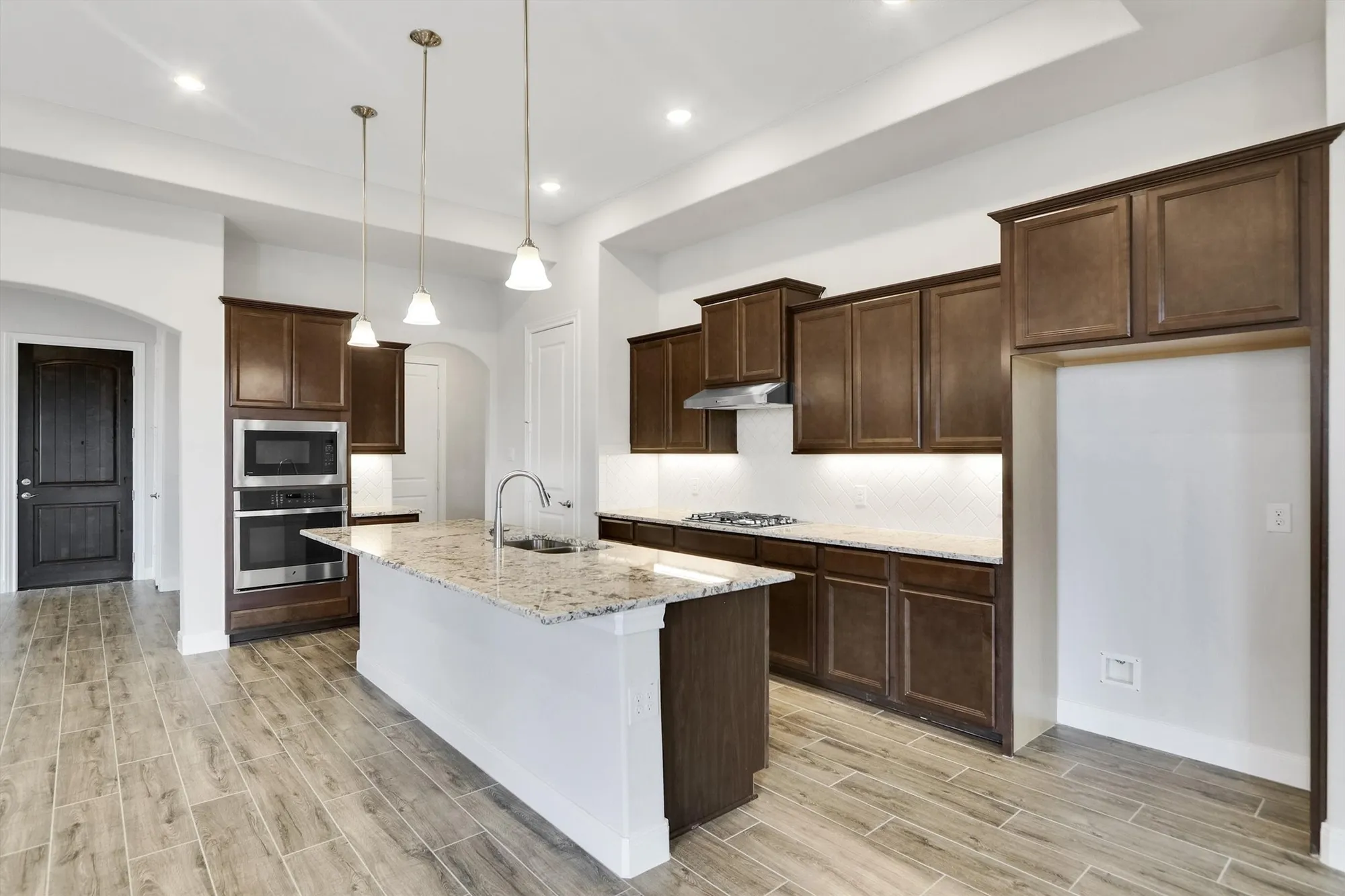 Property Slideshow image 7 of 24 | 5714 caracara st, Manvel, TX, 77578