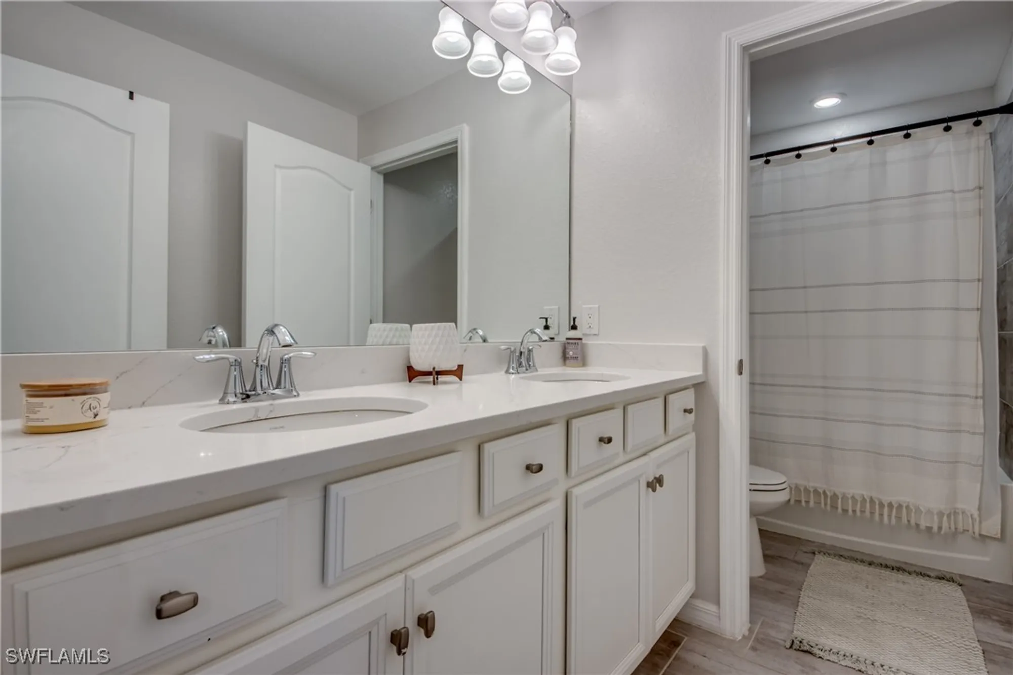 Property Slideshow image 17 of 48 | 11592 shady blossom dr, Fort Myers, FL, 33913