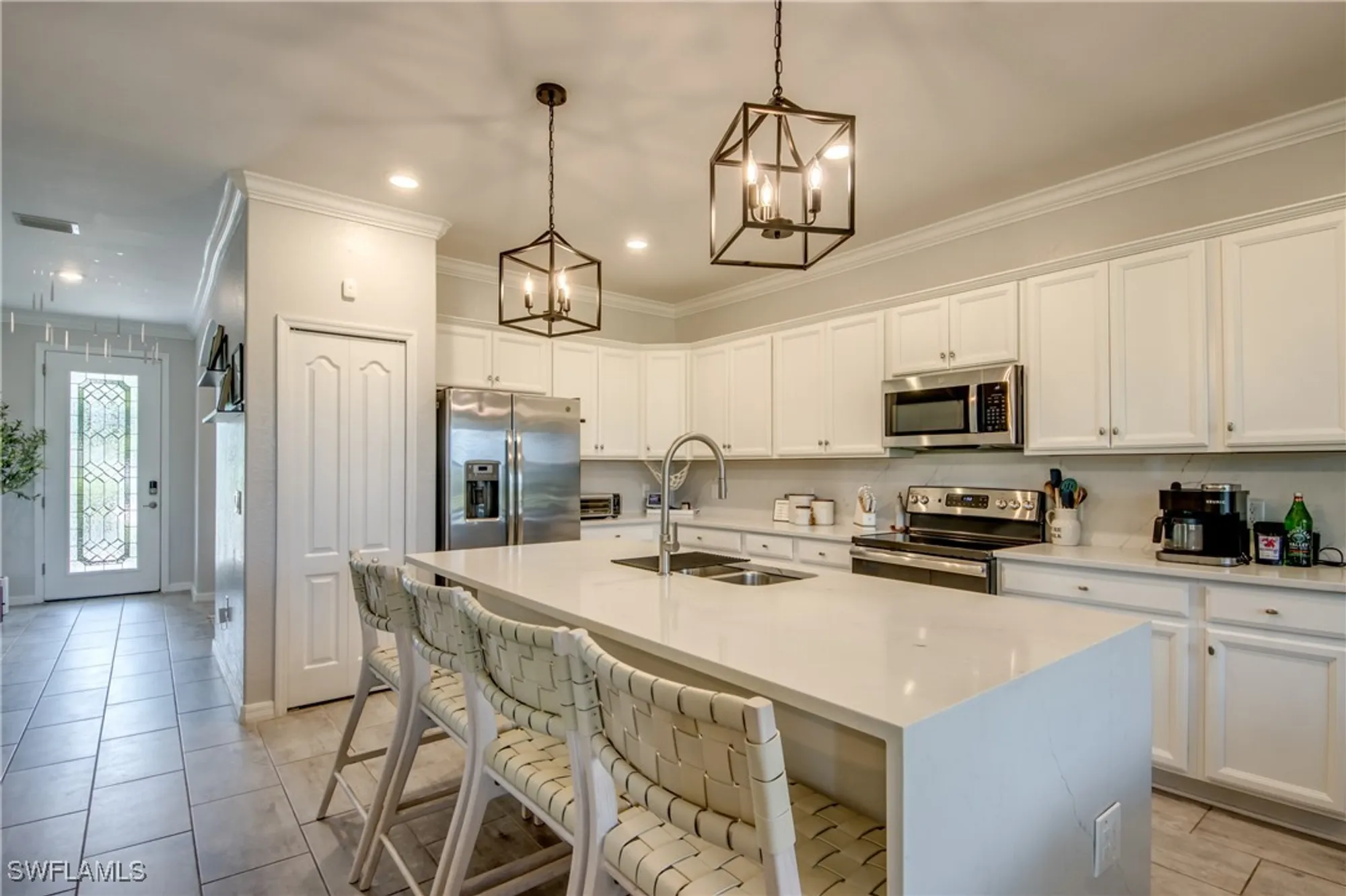 Property Slideshow image 11 of 48 | 11592 shady blossom dr, Fort Myers, FL, 33913