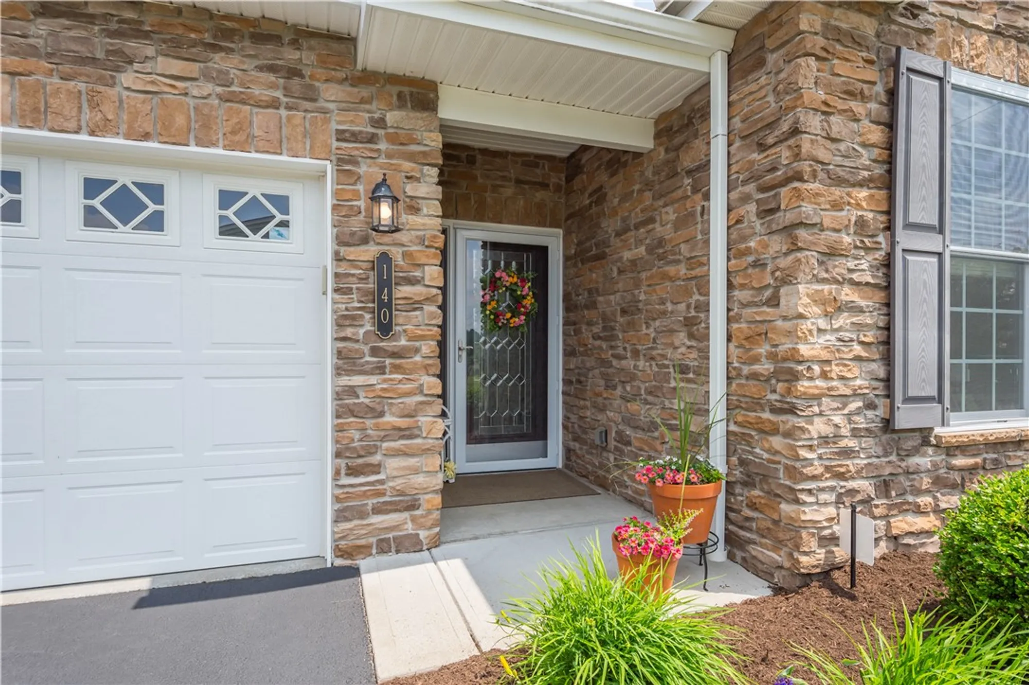 Property Slideshow image 2 of 39 | 140 washington way, Pittsburgh, PA, 15237