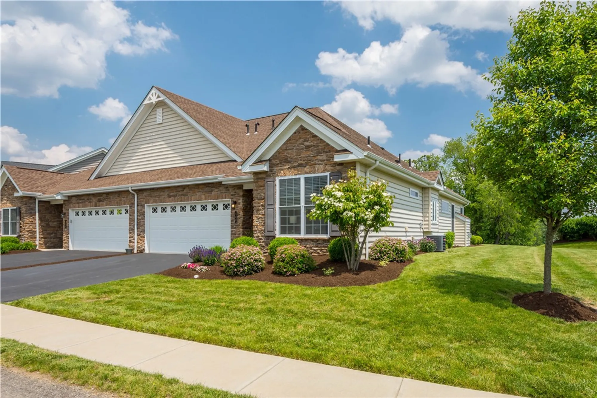 Property Slideshow image 37 of 39 | 140 washington way, Pittsburgh, PA, 15237