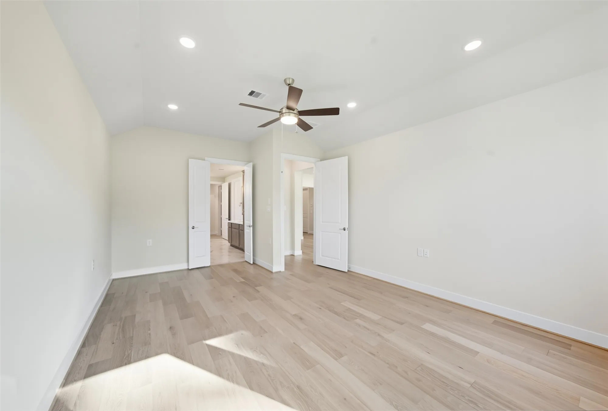 Property Slideshow image 36 of 49 | 21853 victory green way, Porter, TX, 77365