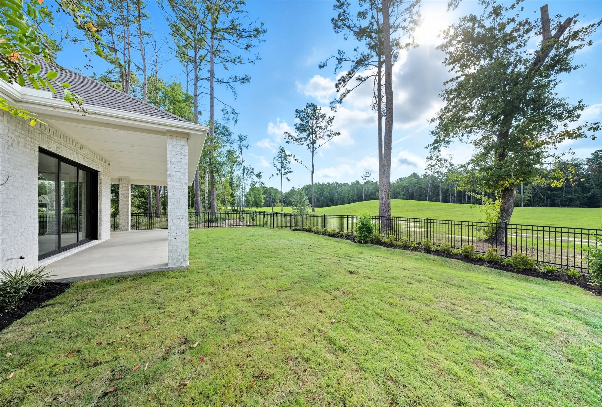 Property Slideshow image 39 of 49 | 21853 victory green way, Porter, TX, 77365