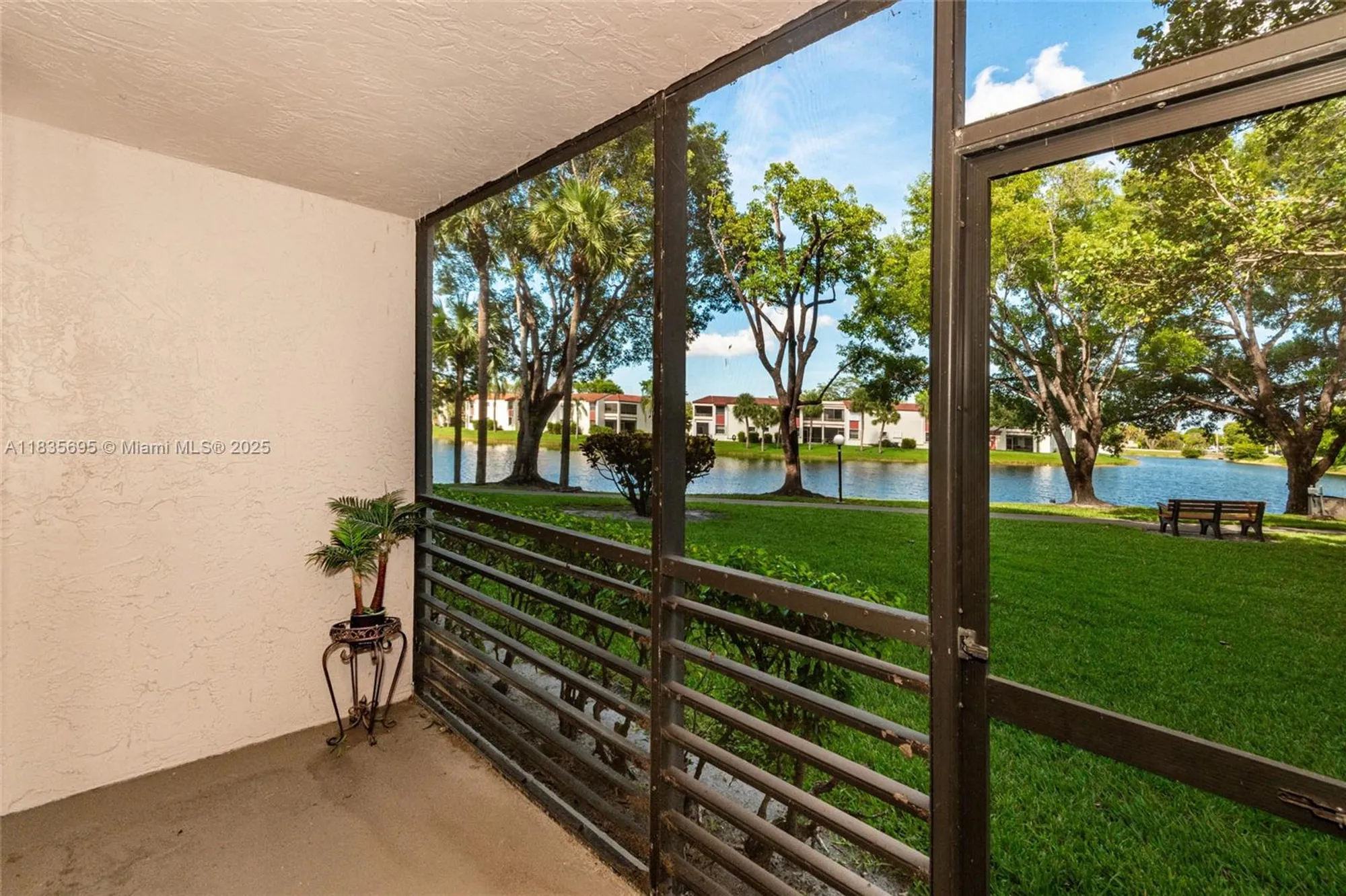 Property Slideshow image 23 of 26 | 901 colony point cir 107, Pembroke Pines, FL, 33026