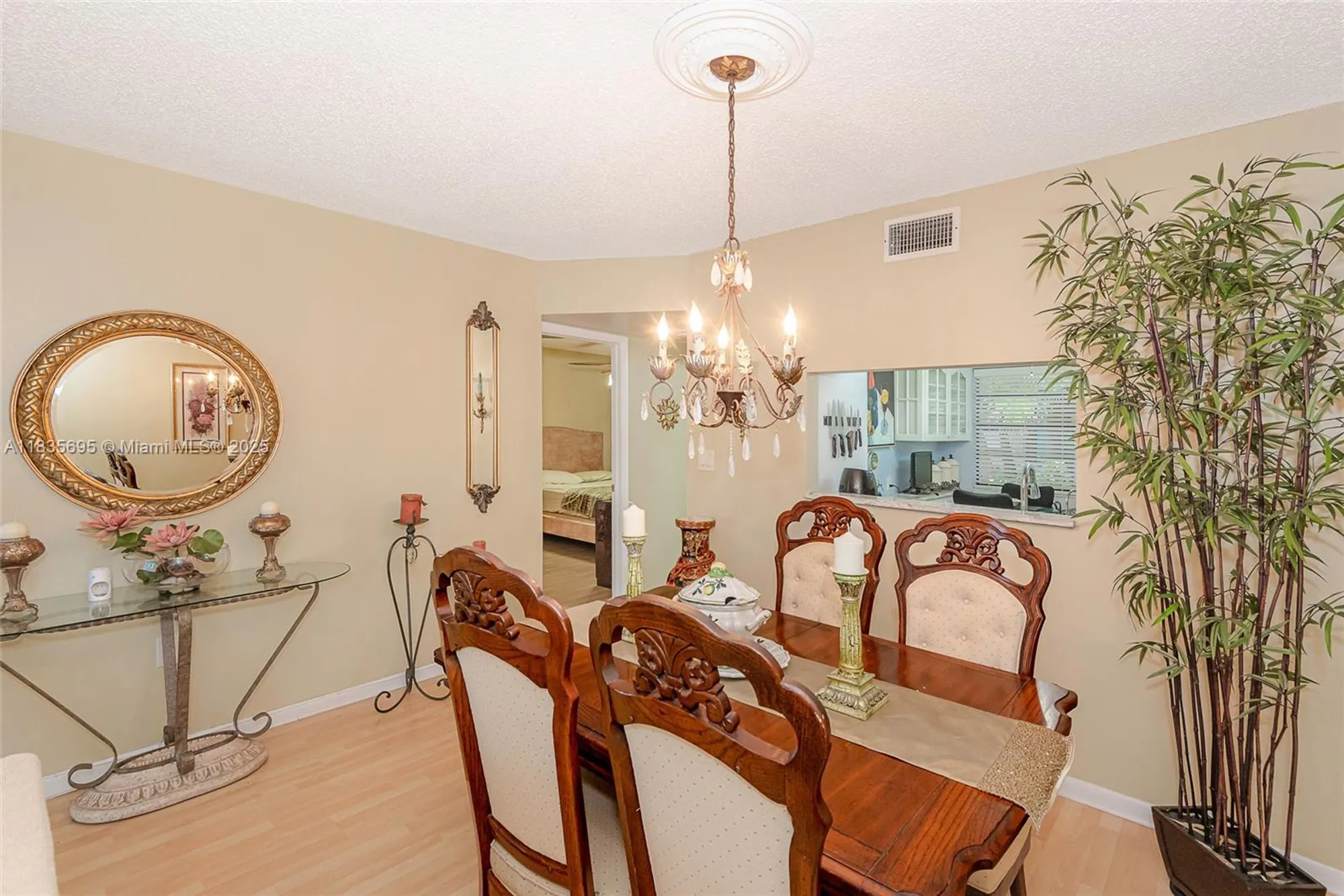 Property Slideshow image 9 of 26 | 901 colony point cir 107, Pembroke Pines, FL, 33026