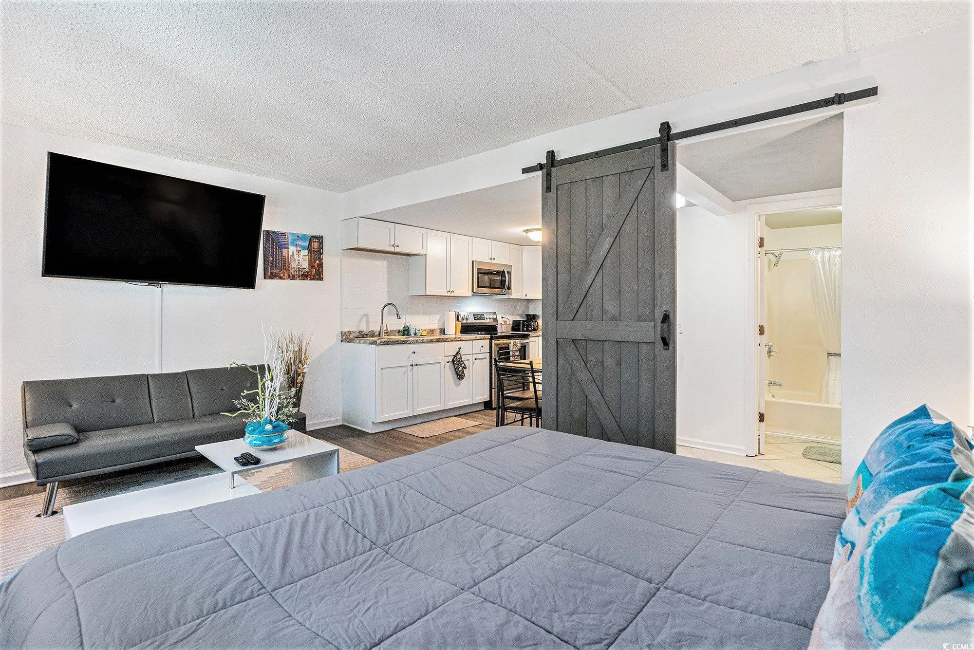 Property Slideshow image 12 of 37 | 6850 blue heron blvd unit 306, Myrtle Beach, SC, 29588