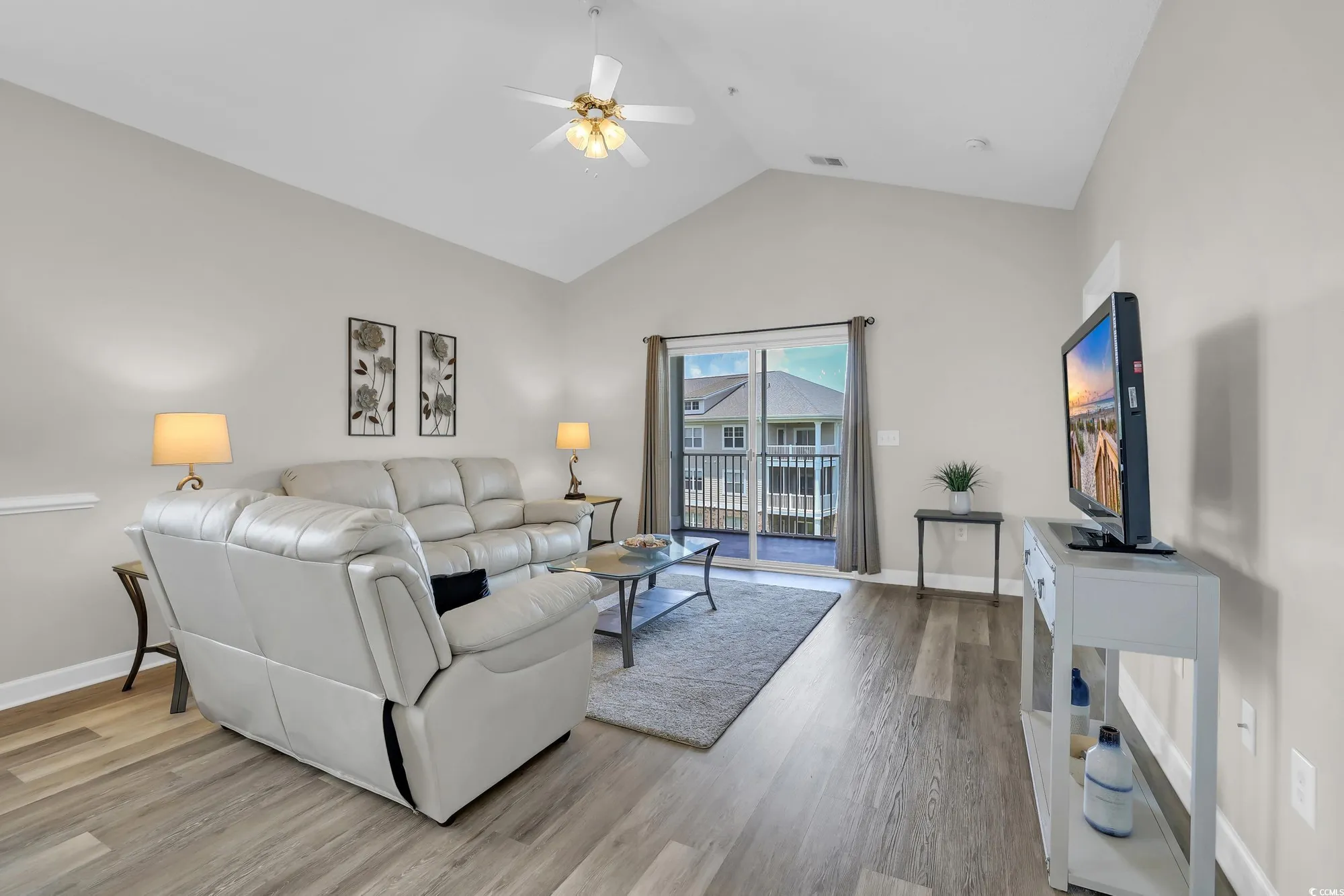 Property Slideshow image 10 of 32 | 200 castle dr 1366, Myrtle Beach, SC, 29579