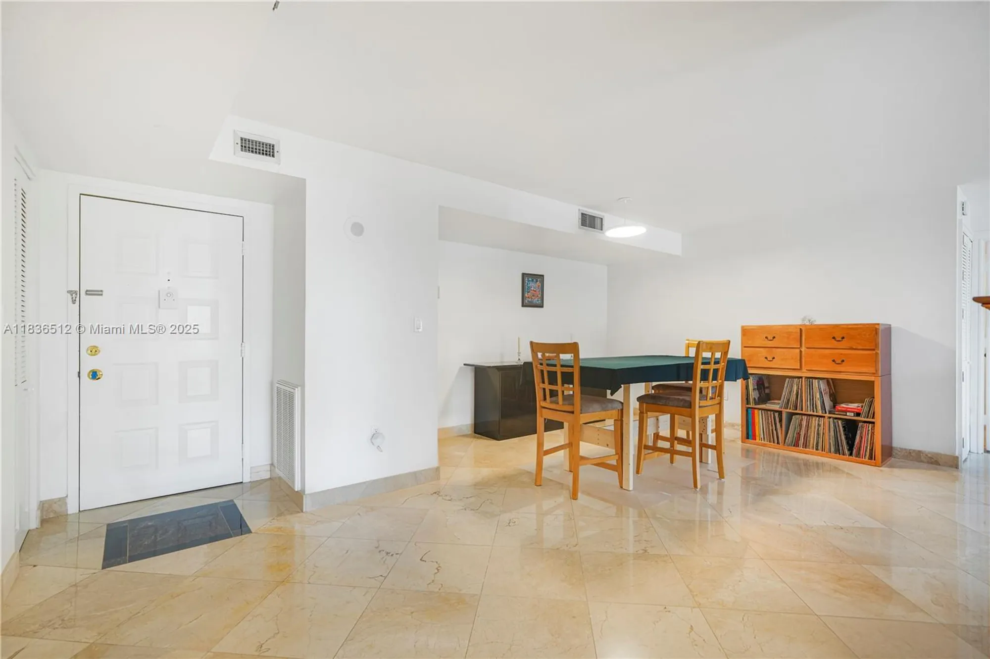 Property Slideshow image 14 of 44 | 1201 s ocean dr 410s, Hollywood, FL, 33019
