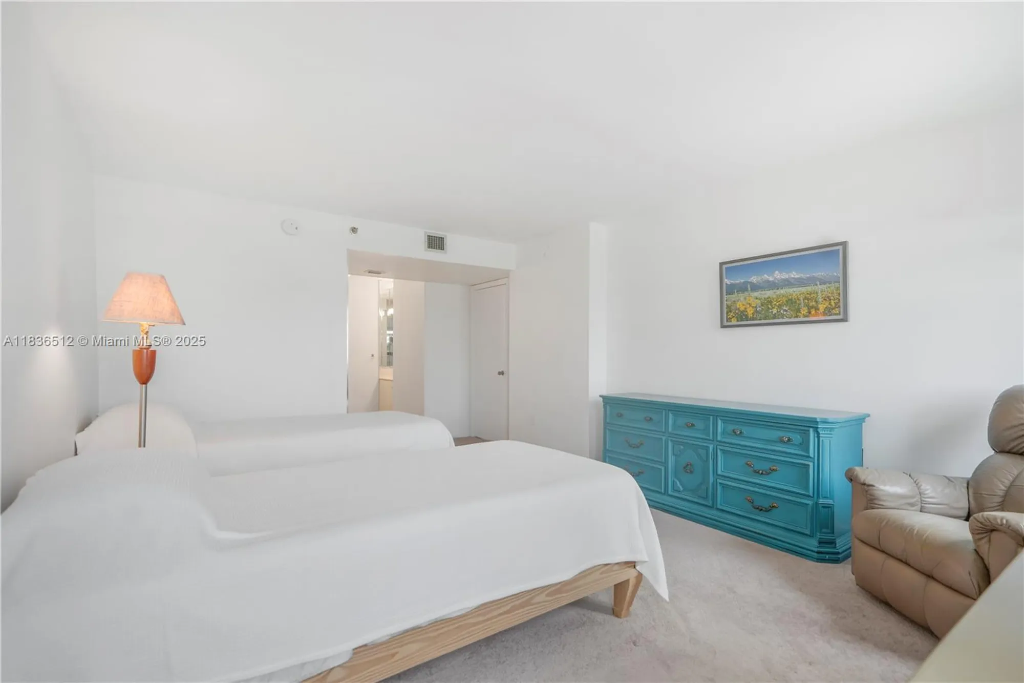 Property Slideshow image 17 of 44 | 1201 s ocean dr 410s, Hollywood, FL, 33019