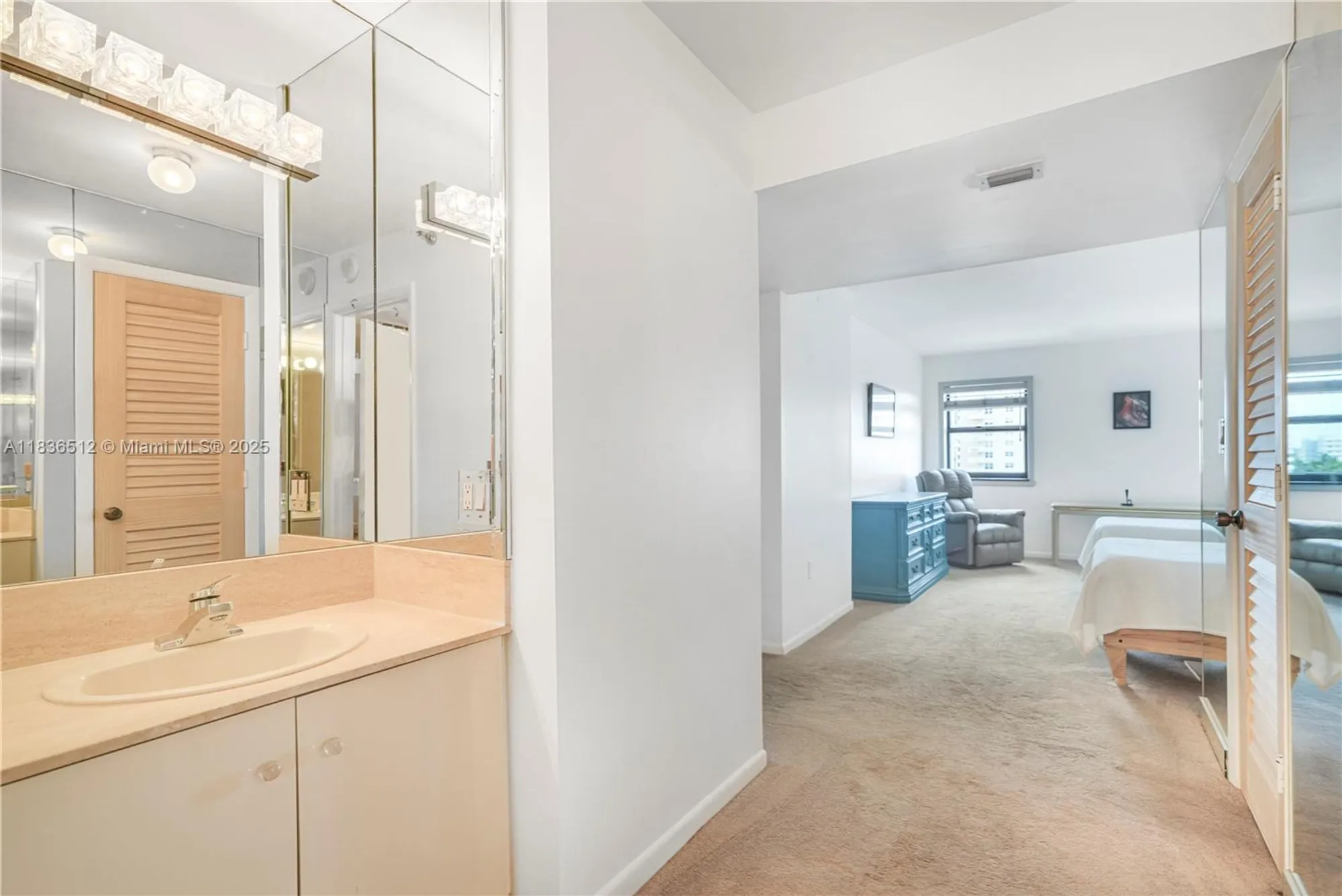 Property Slideshow image 18 of 44 | 1201 s ocean dr 410s, Hollywood, FL, 33019