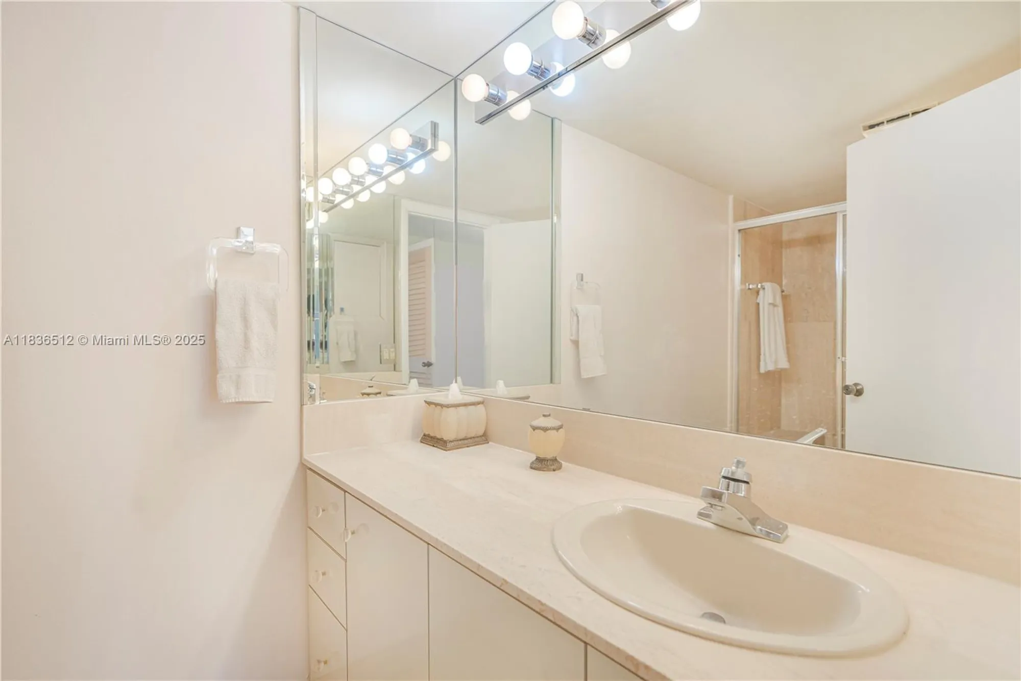 Property Slideshow image 20 of 44 | 1201 s ocean dr 410s, Hollywood, FL, 33019