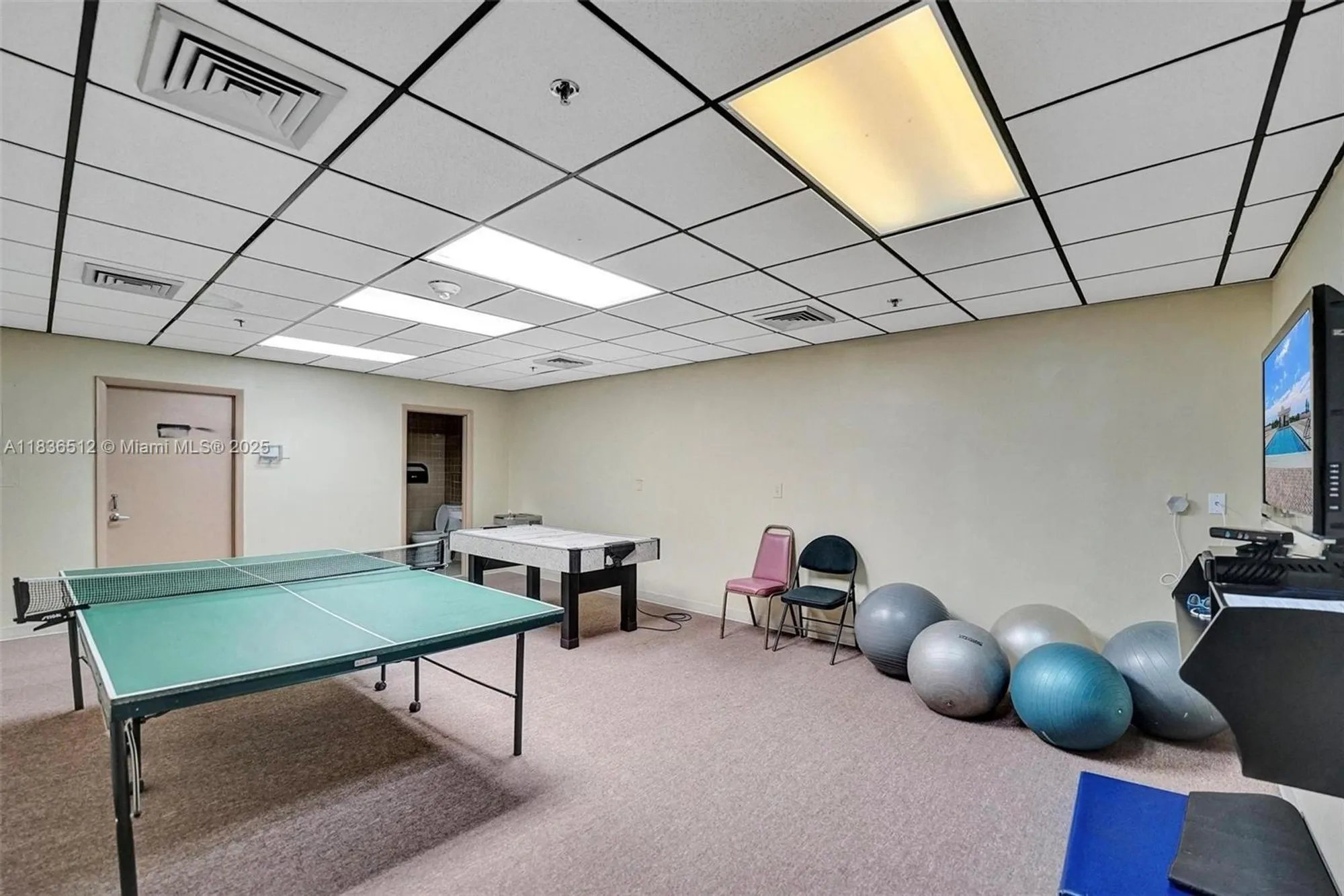 Property Slideshow image 31 of 44 | 1201 s ocean dr 410s, Hollywood, FL, 33019