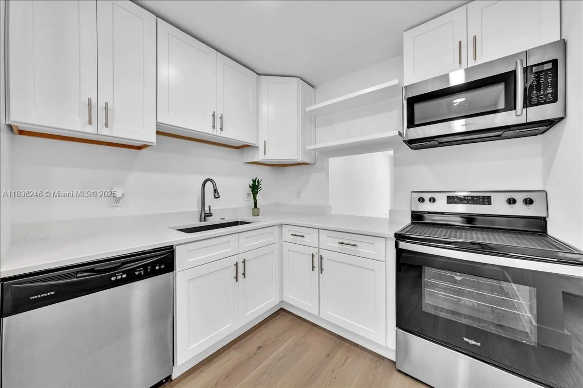 Property Slideshow image 4 of 32 | 6000 nw 64th ave 303, Tamarac, FL, 33319