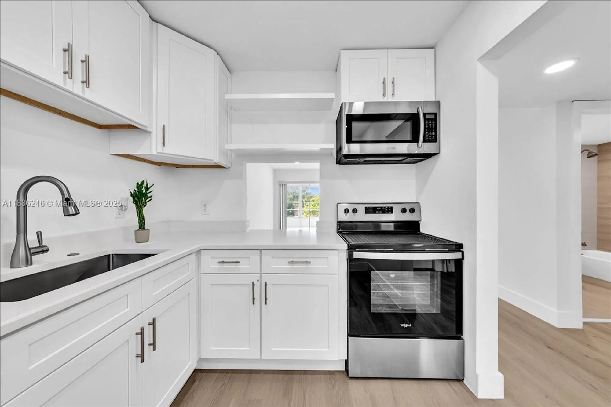 Property Slideshow image 5 of 32 | 6000 nw 64th ave 303, Tamarac, FL, 33319