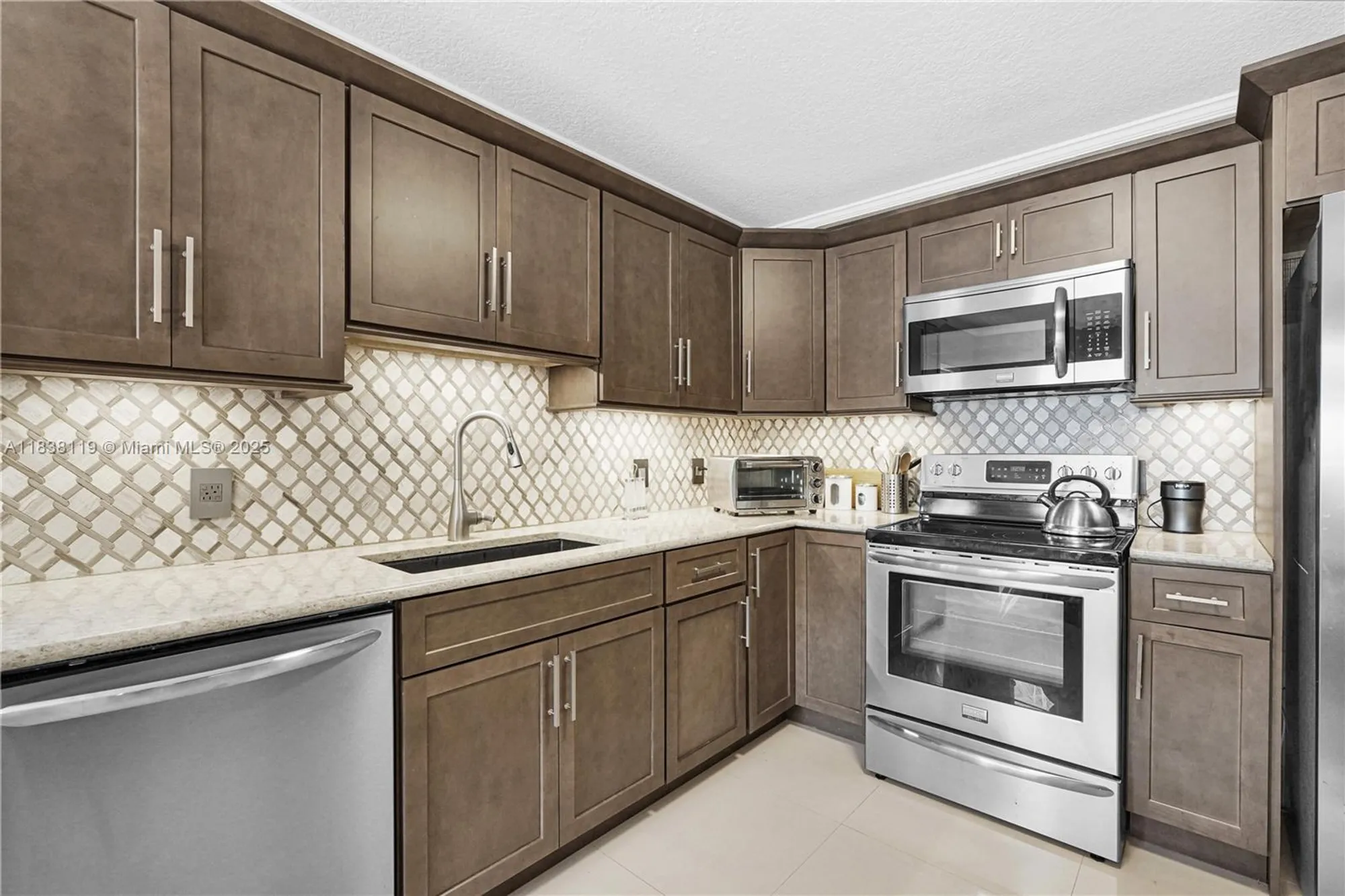 Property Slideshow image 5 of 60 | 12650 sw 6th st 101k, Pembroke Pines, FL, 33027