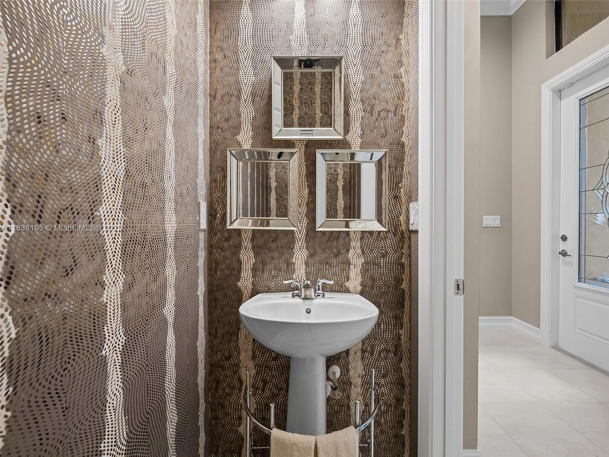 Property Slideshow image 16 of 51 | 9549 kalmar cir, Parkland, FL, 33076