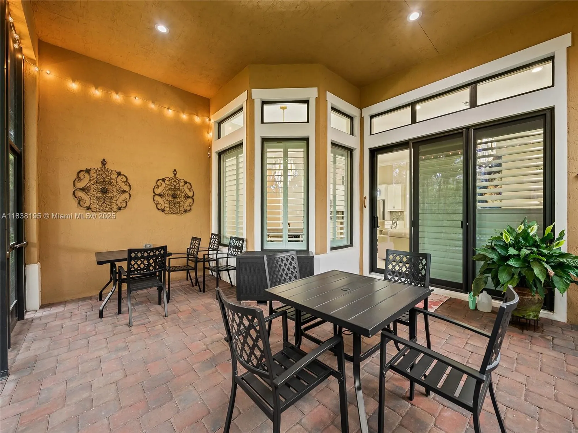 Property Slideshow image 29 of 51 | 9549 kalmar cir, Parkland, FL, 33076