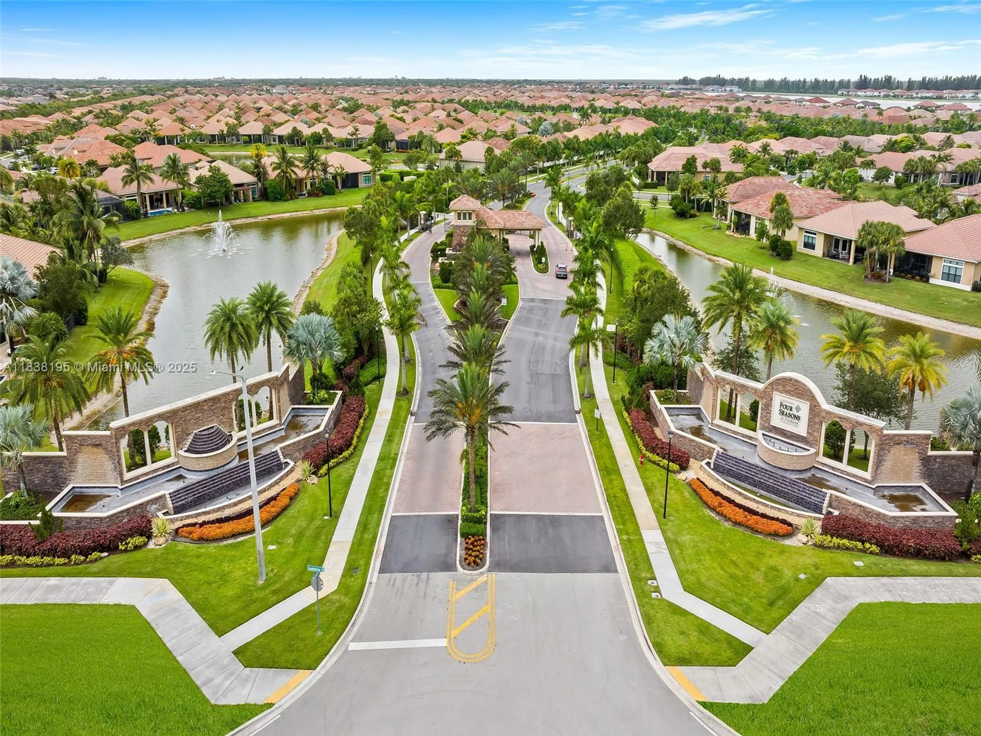 Property Slideshow image 32 of 51 | 9549 kalmar cir, Parkland, FL, 33076