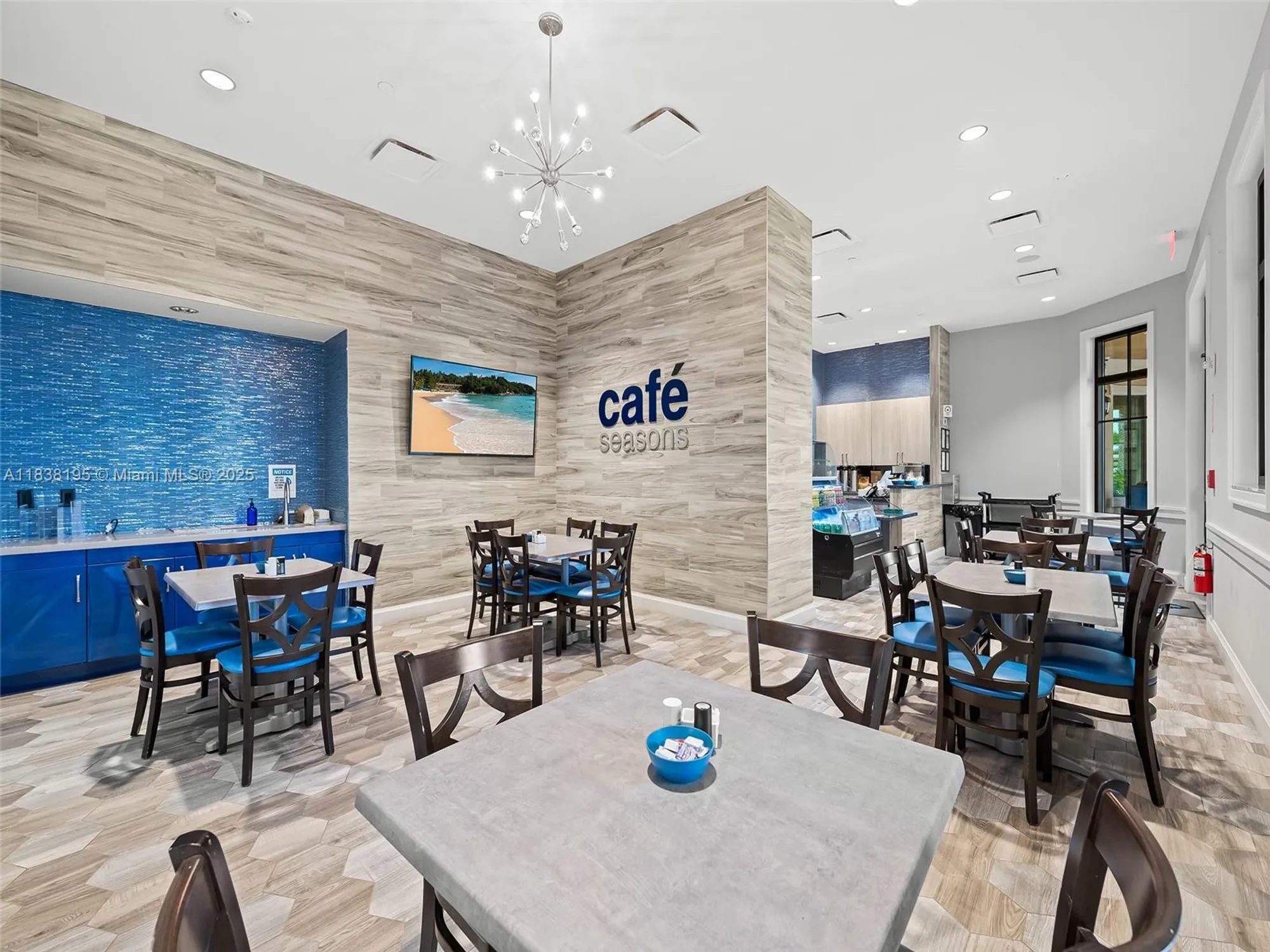 Property Slideshow image 44 of 51 | 9549 kalmar cir, Parkland, FL, 33076