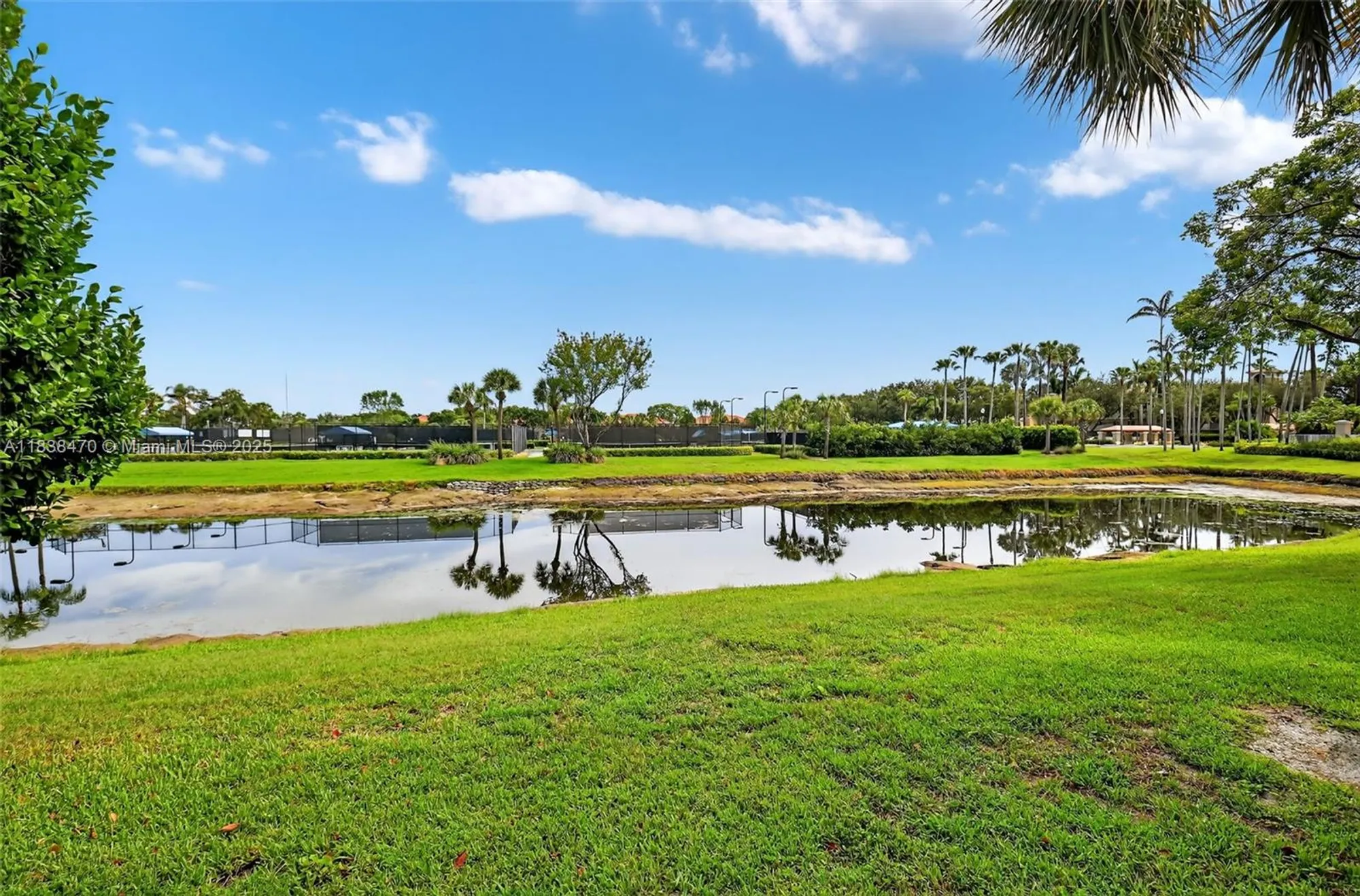 Property Slideshow image 32 of 61 | 5938 crystal shores dr 103, Boynton Beach, FL, 33437
