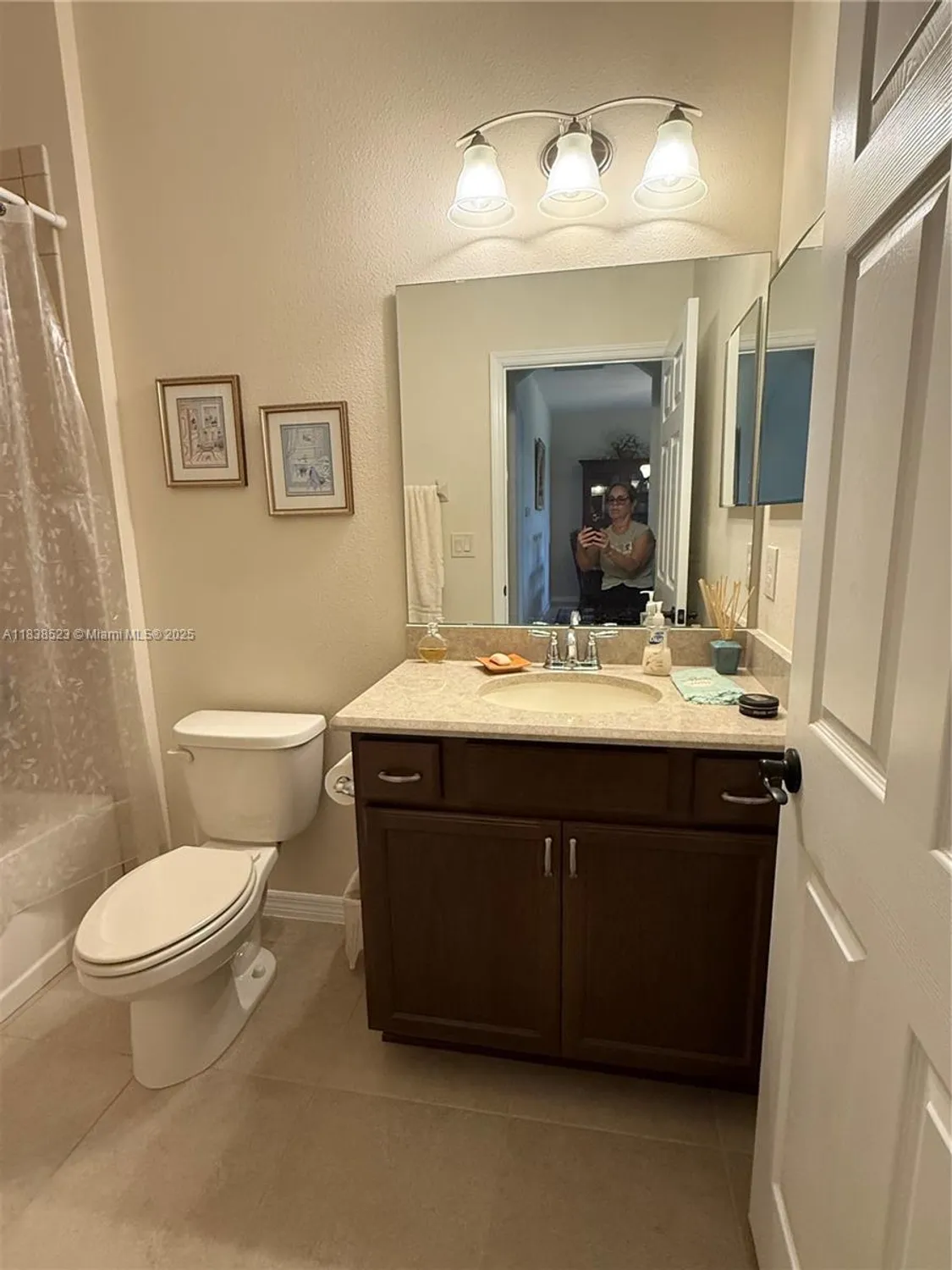 Property Slideshow image 9 of 40 | 4546 shenandoah river trl, Leesburg, FL, 34748