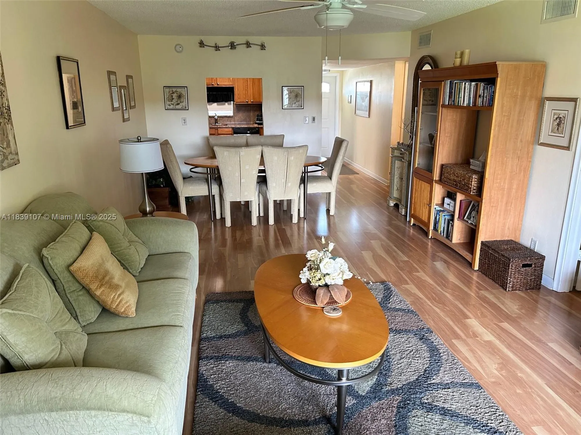 Property Slideshow image 15 of 67 | 371 s hollybrook dr 308, Pembroke Pines, FL, 33025
