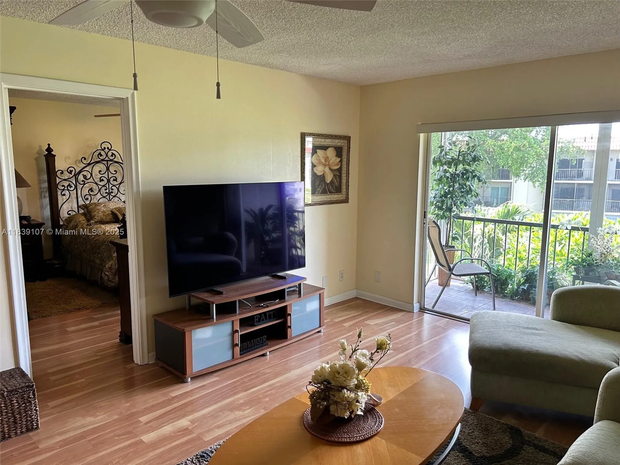 Property Slideshow image 19 of 67 | 371 s hollybrook dr 308, Pembroke Pines, FL, 33025