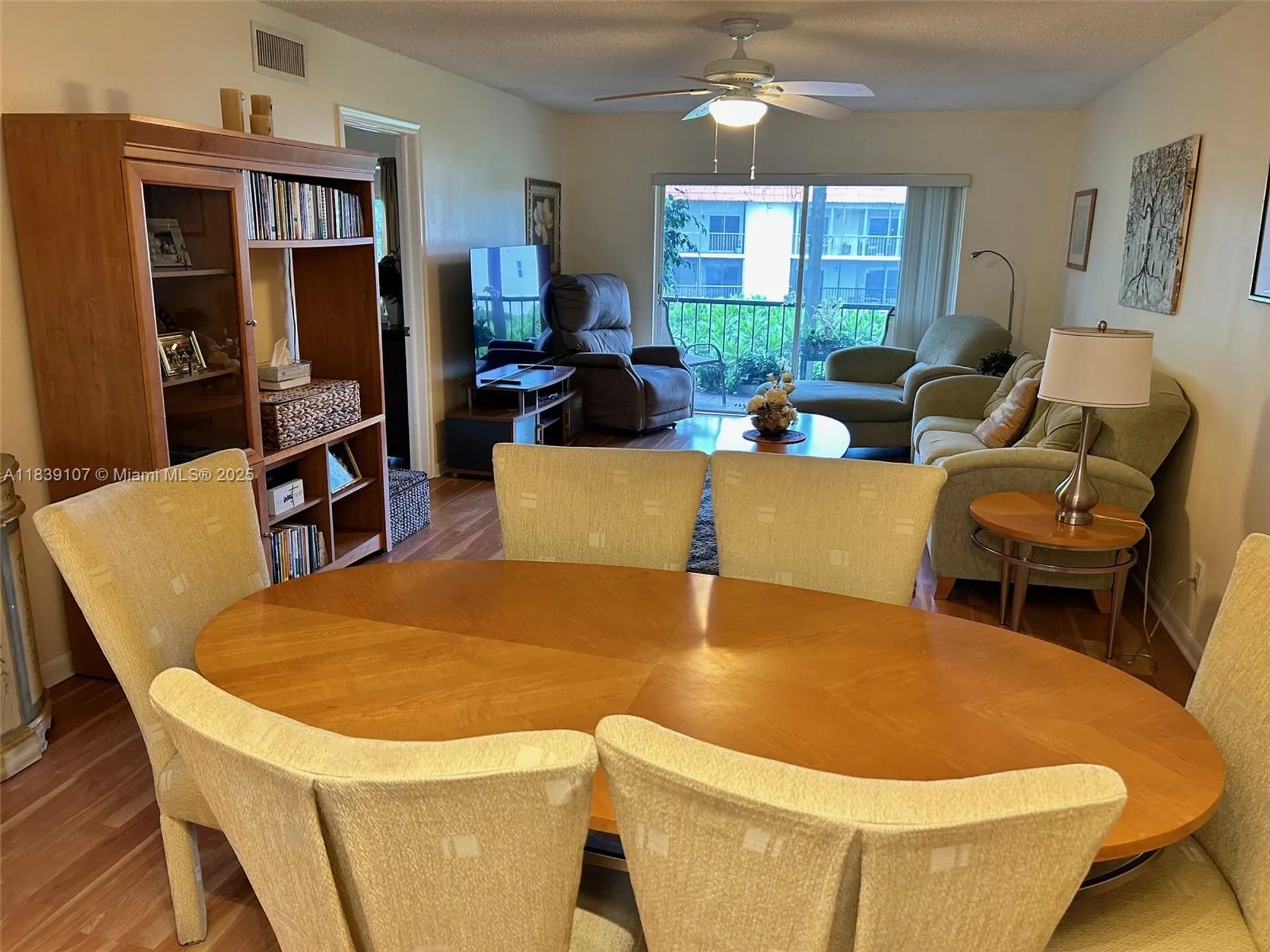 Property Slideshow image 12 of 67 | 371 s hollybrook dr 308, Pembroke Pines, FL, 33025