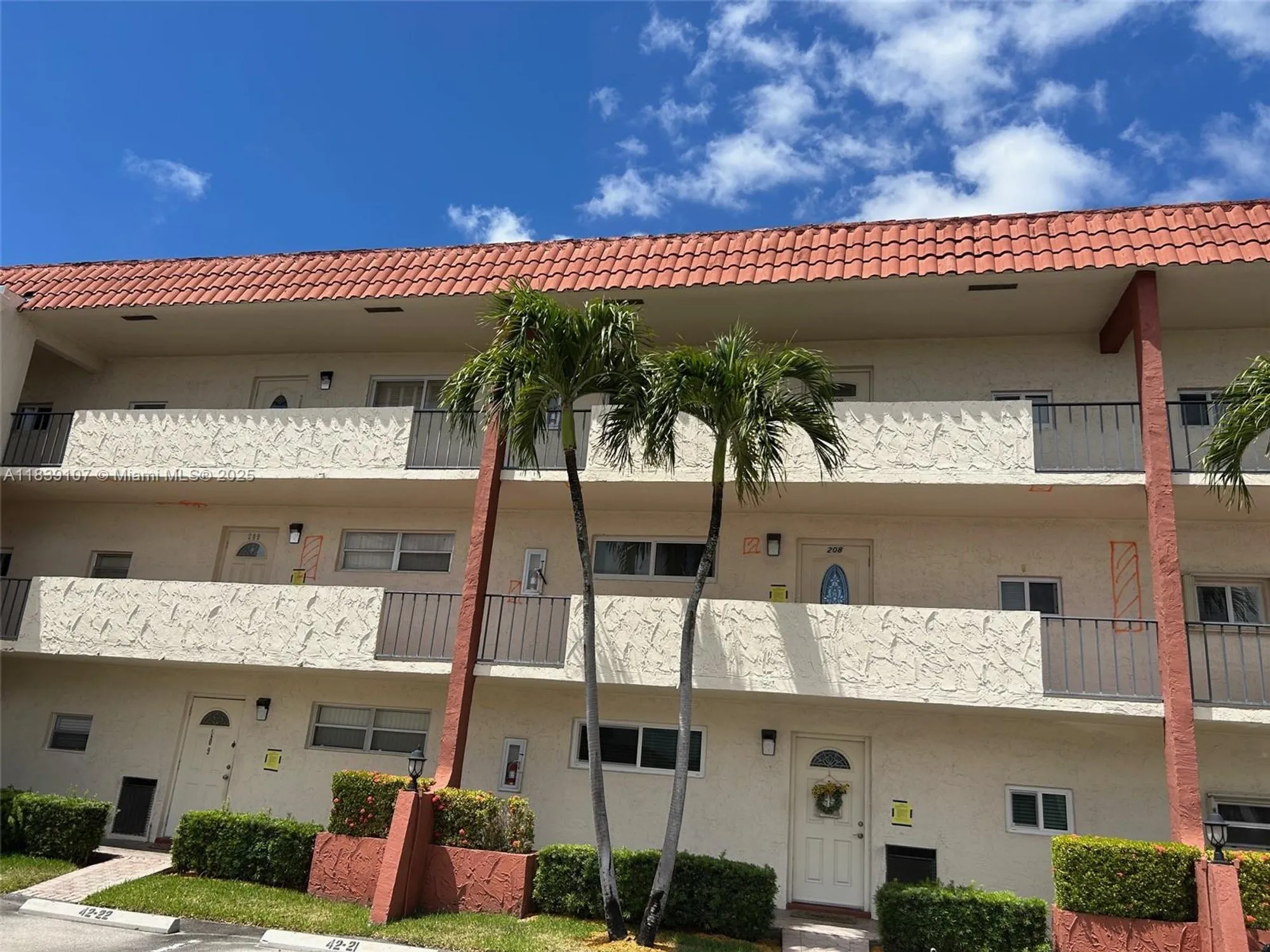 Property Slideshow image 46 of 67 | 371 s hollybrook dr 308, Pembroke Pines, FL, 33025