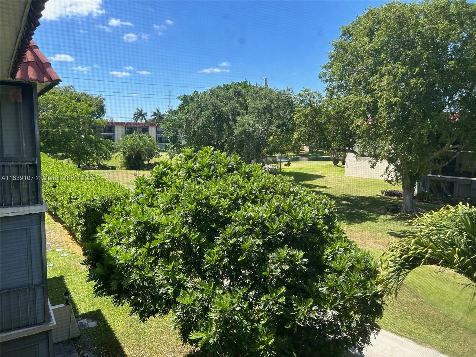 Property Slideshow image 41 of 67 | 371 s hollybrook dr 308, Pembroke Pines, FL, 33025