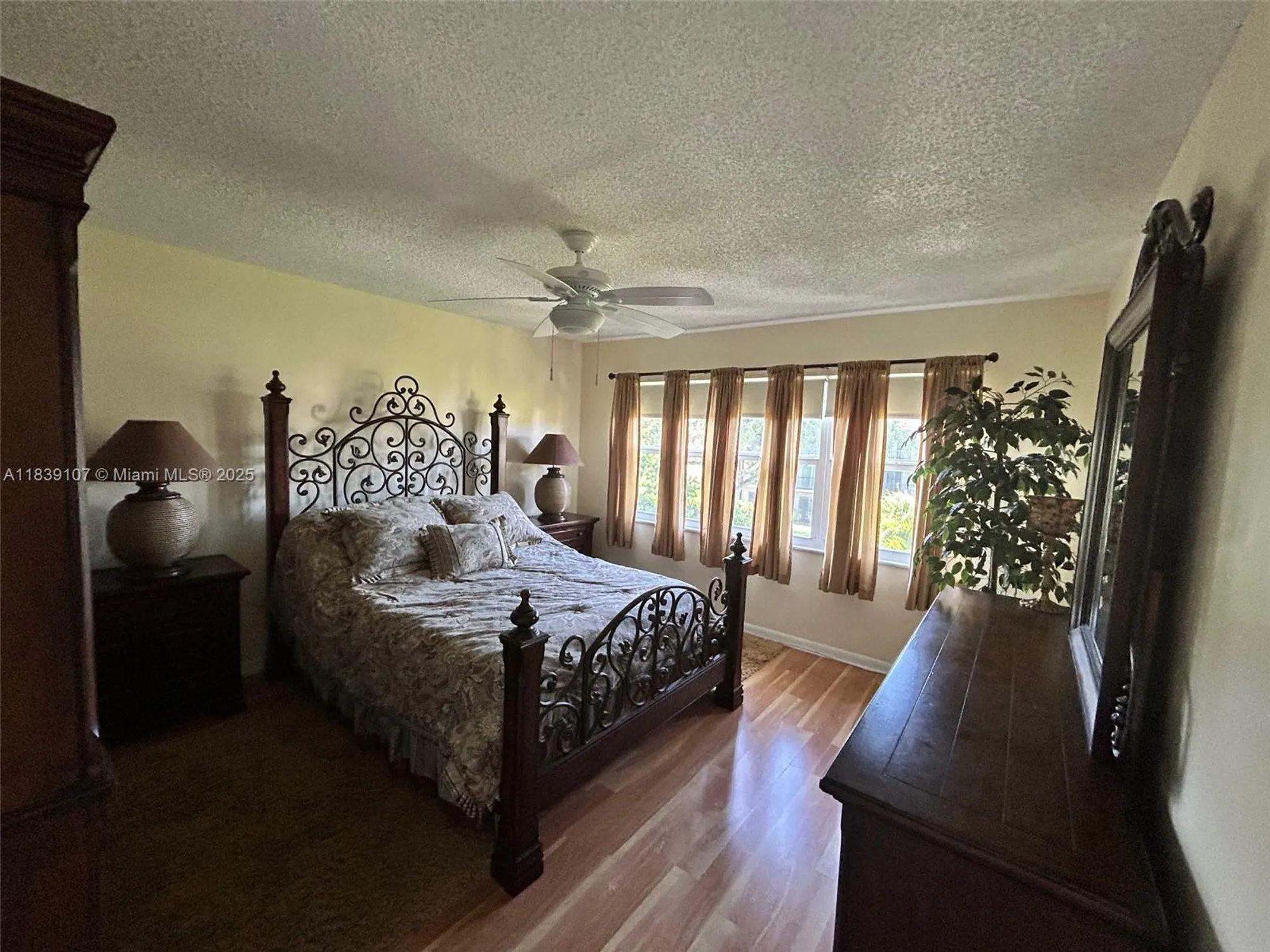 Property Slideshow image 5 of 67 | 371 s hollybrook dr 308, Pembroke Pines, FL, 33025