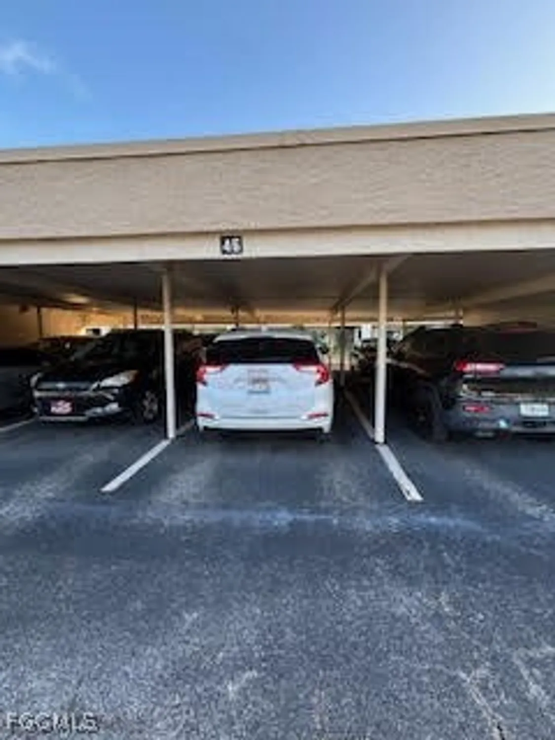 Property Slideshow image 36 of 45 | 7402 lake breeze dr apt 116, Fort Myers, FL, 33907